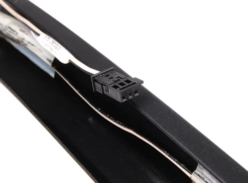 NEW BMW 3 E46 REAR RIGHT DOOR WINDOW FRAME COVER 51348212524 8212524 ORIGINAL