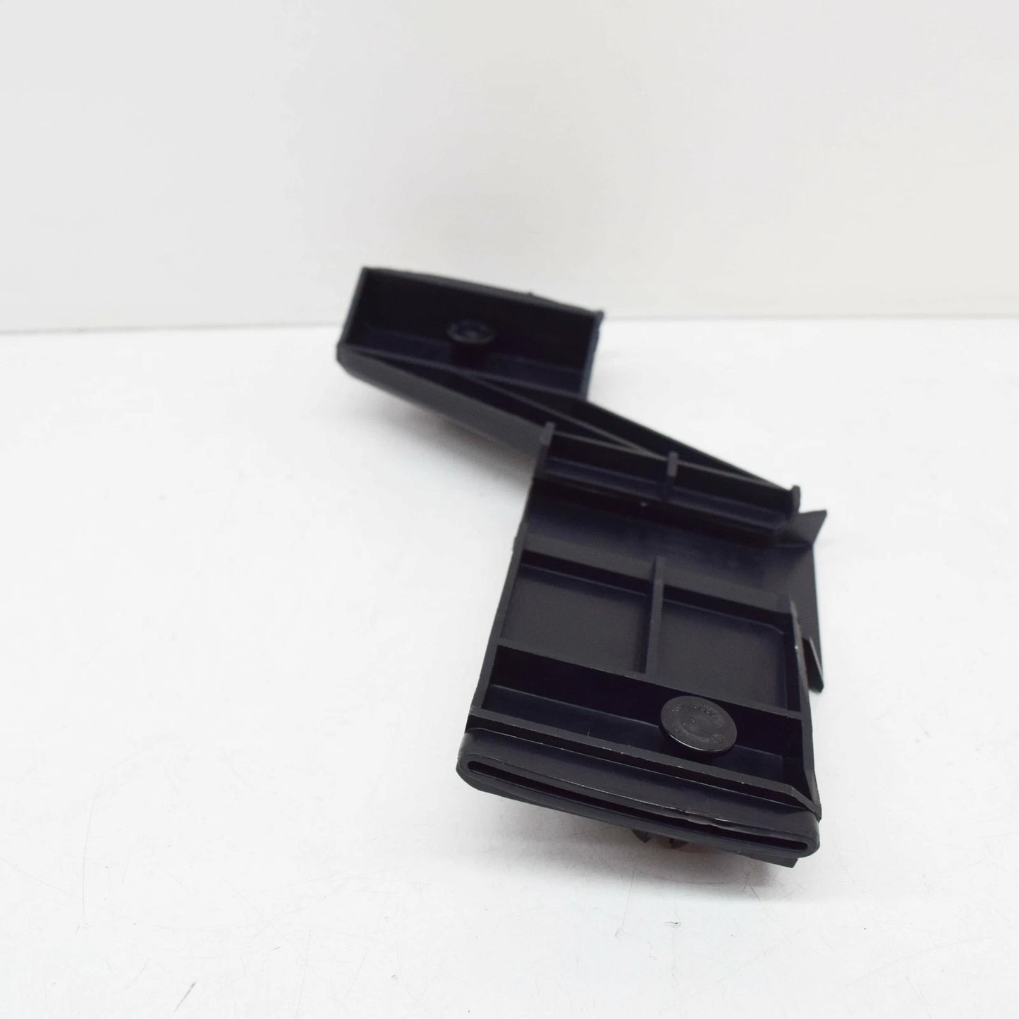 NEW MERCEDES-BENZ SPRINTER 903 REAR BUMPER RIGHT BRACKET A9018800414 ORIGINAL