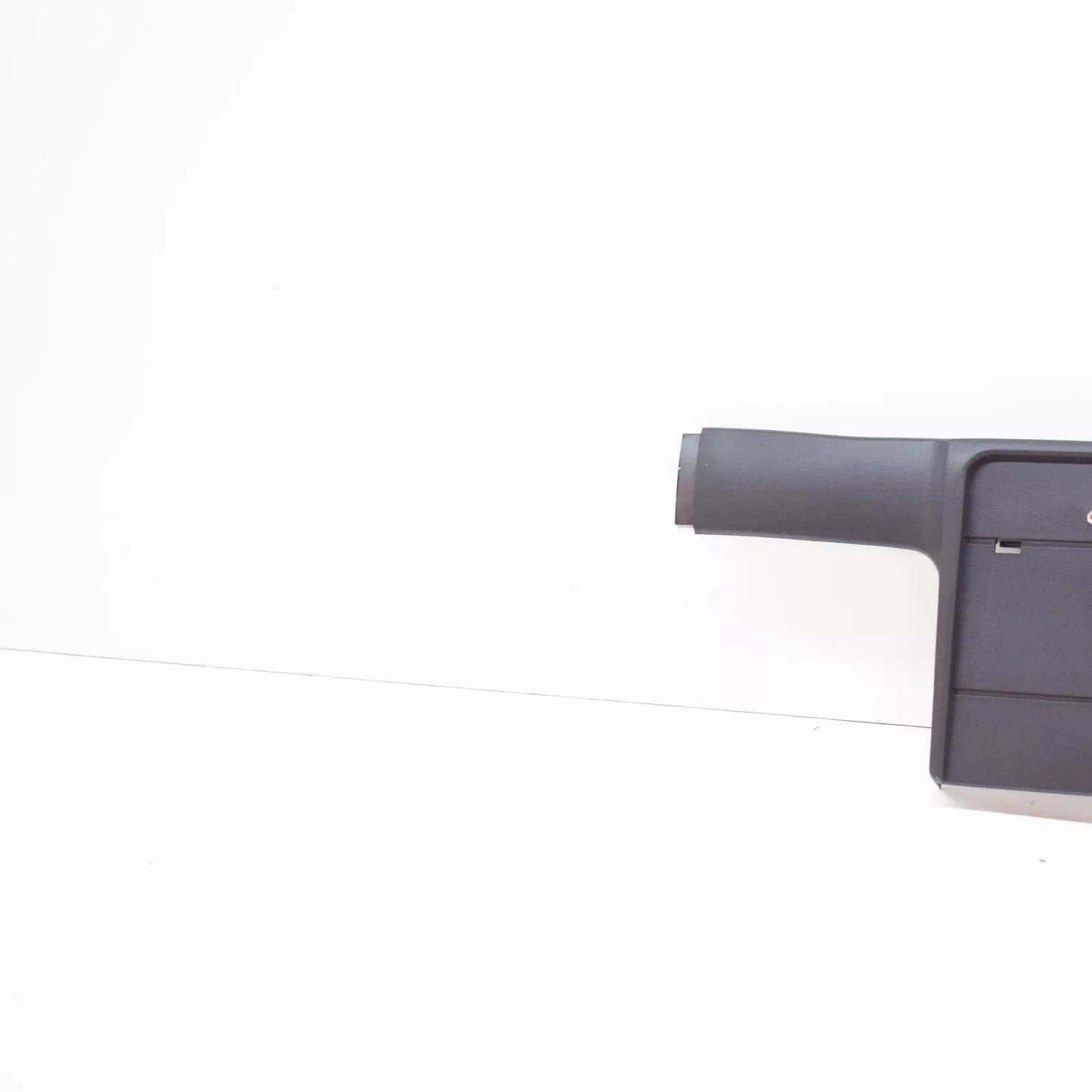 NEW BMW 3 E36 FRONT LICENSE NUMBER PLATE 51118165148 8165148 ORIGINAL