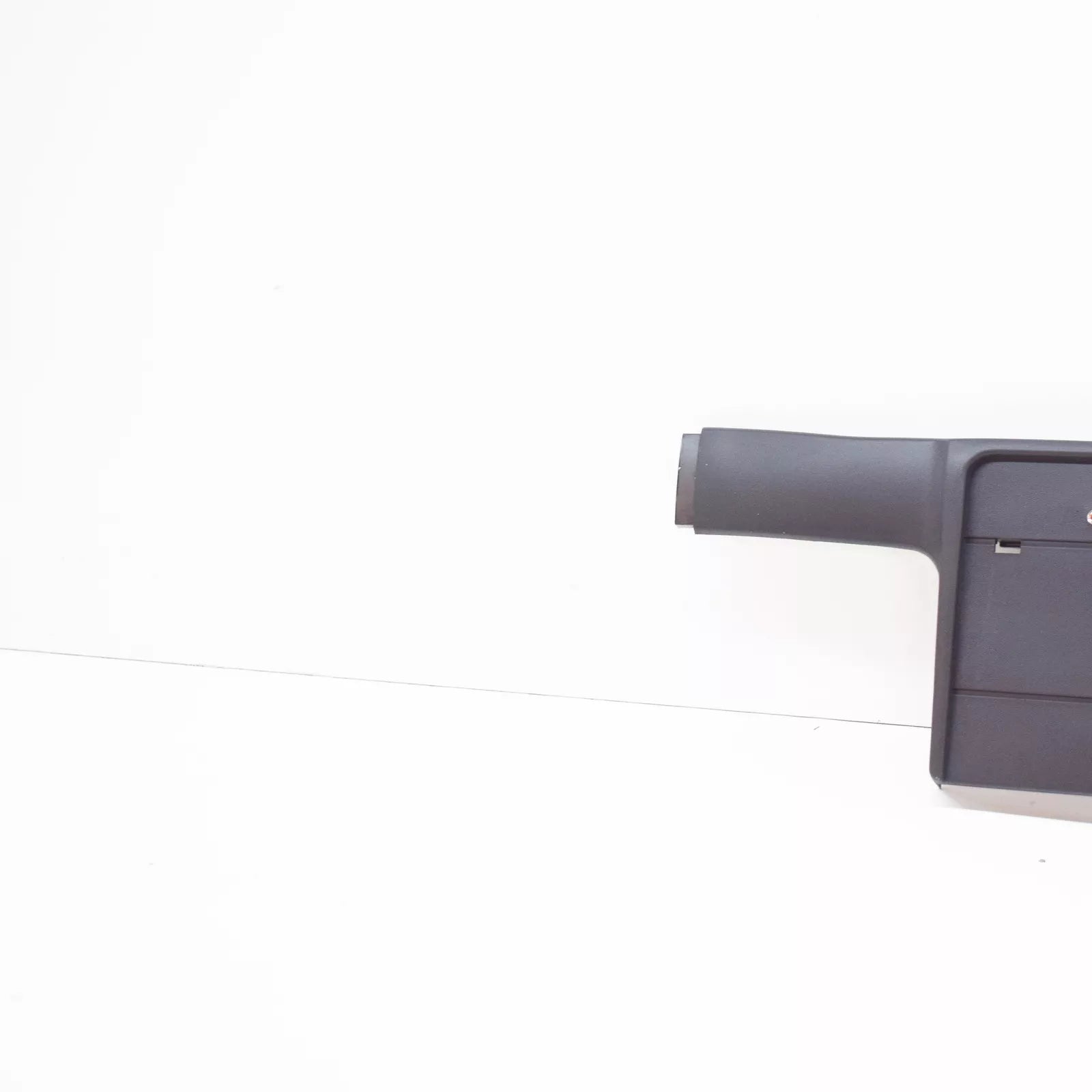 NEW BMW 3 E36 FRONT LICENSE NUMBER PLATE 51118165148 8165148 ORIGINAL