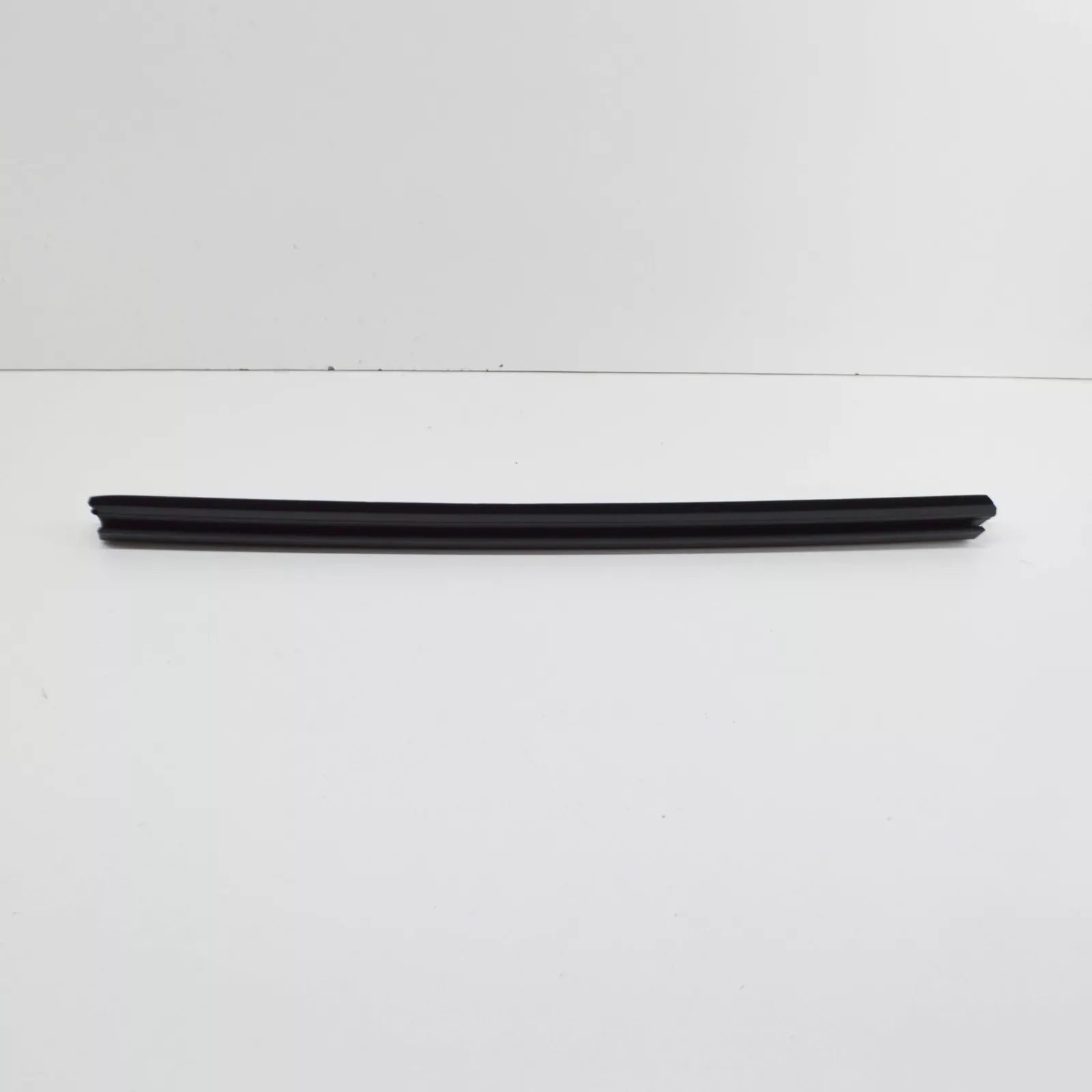 NEW BMW 1 F20 REAR RIGHT DOOR INNER WEATHERSTRIP 51347240844 ORIGINAL