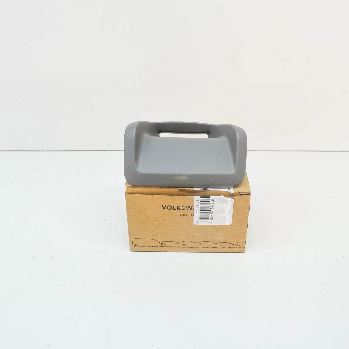 NEW VOLKSWAGEN TRANSPORTER V T5 FRONT RIGHT SEAT TRIM 7H088360830T ORIGINAL