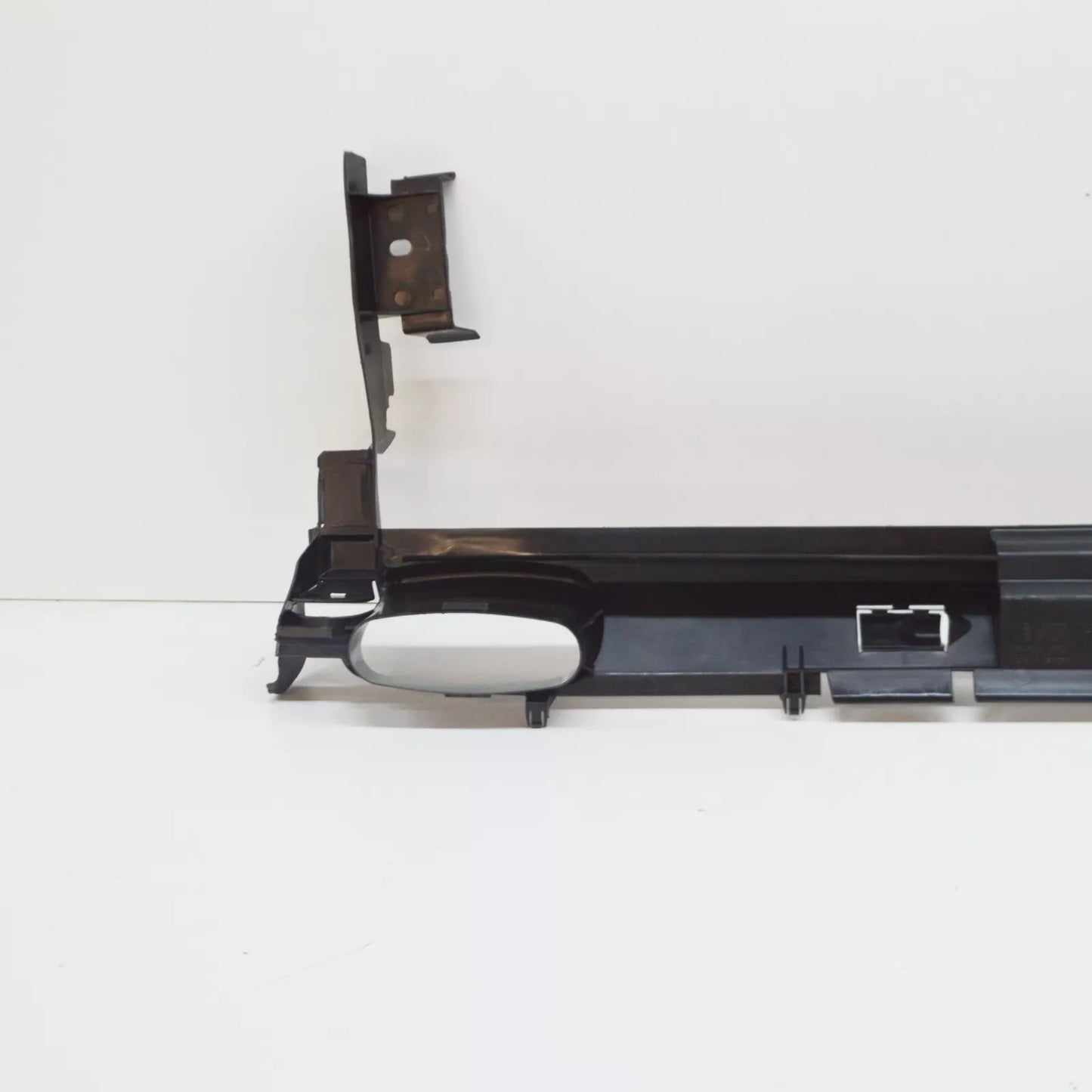 NEW MERCEDES-BENZ C W203 RADIATOR UPPER AIR BAFFLE A2035052730 ORIGINAL