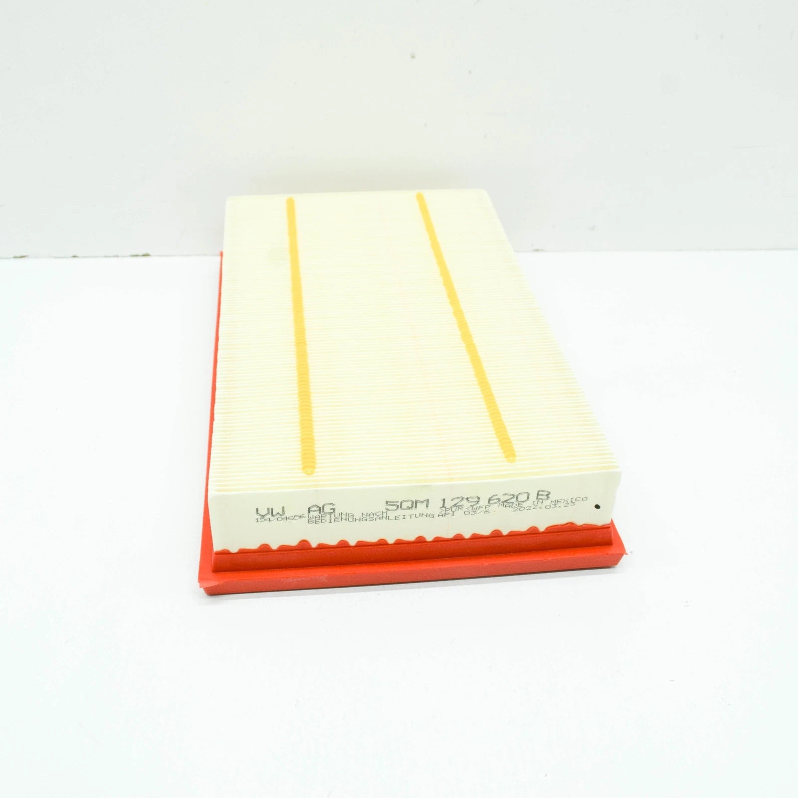 NEW VOLKSWAGEN JETTA A7 AIR FILTER 5QM129620B ORIGINAL