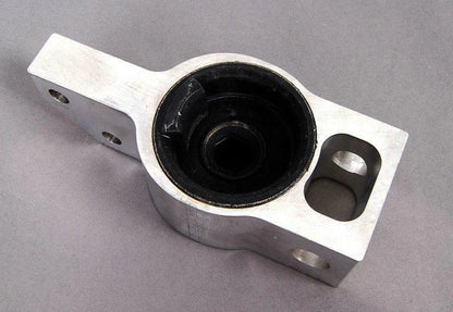 NEW AUDI TT 8J FRONT CONTROL ARM BRACKET 8J0199231