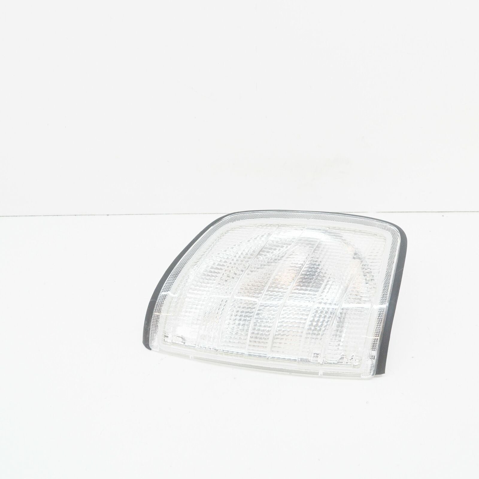 NEW MERCEDES-BENZ E W124 FRONT RIGHT BLINKER LAMP A1248261043 ORIGINAL