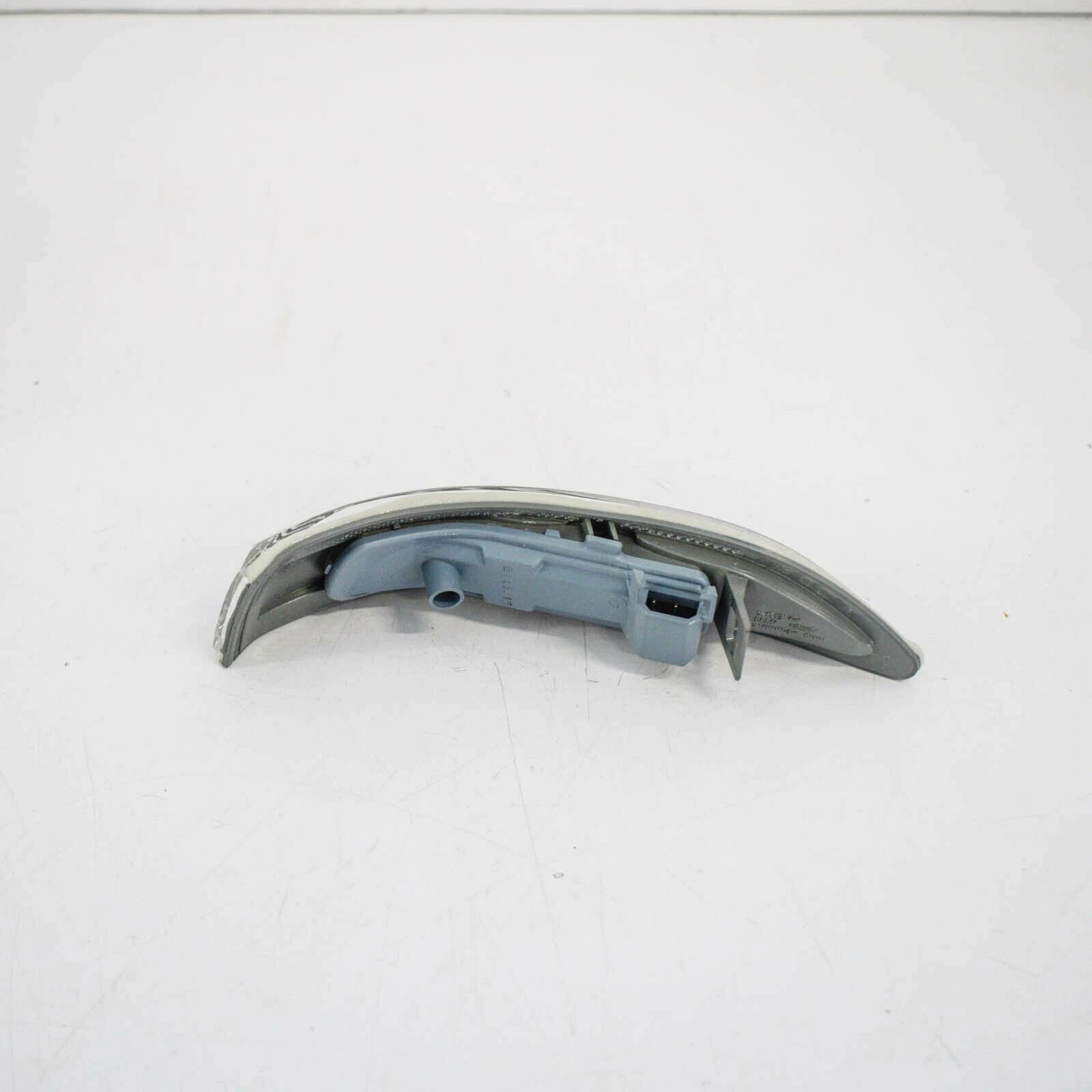 NEW MB A-CLASS W169 RIGHT WING MIRROR TURN INDICATOR A1698200621 ORIGINAL