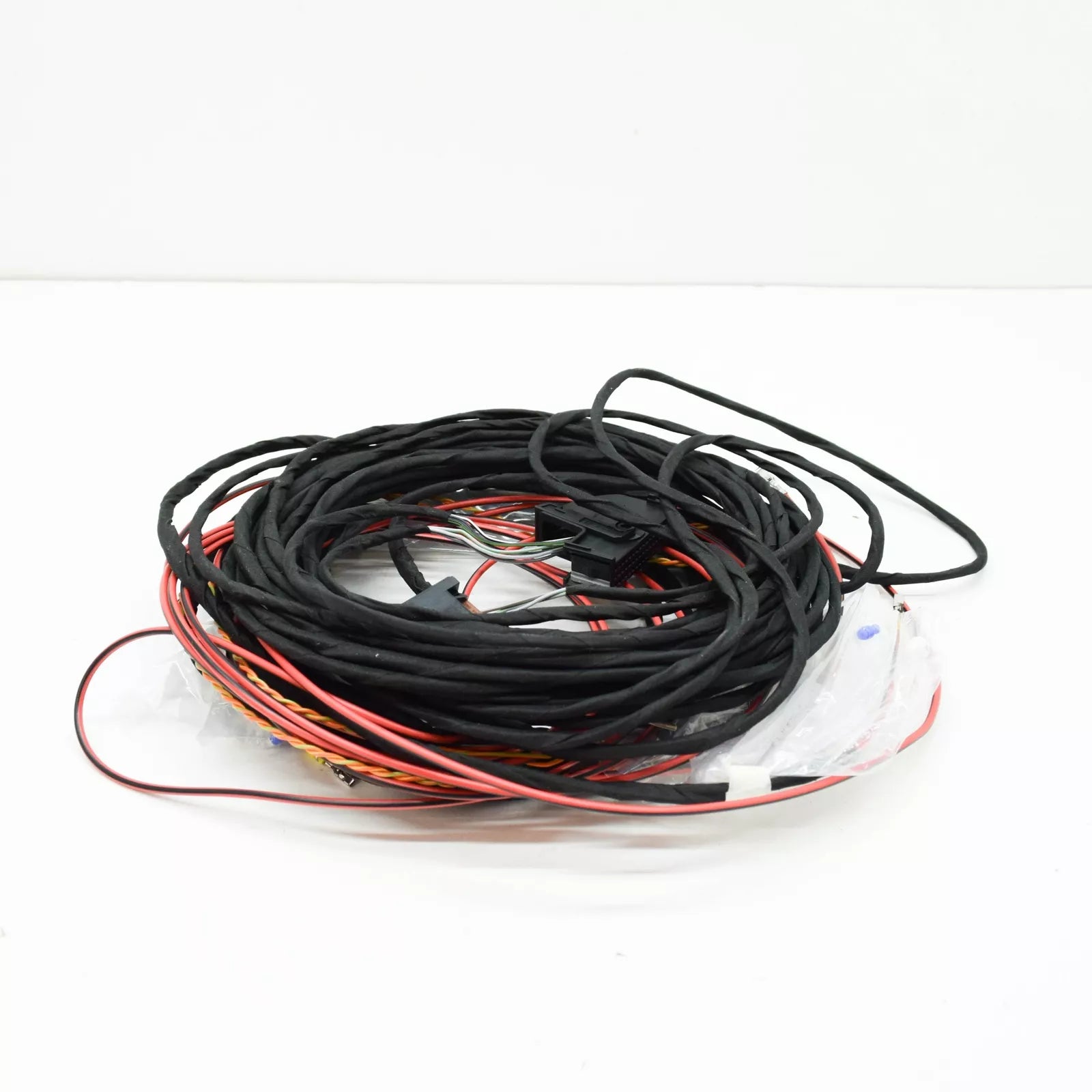 NEW BMW 3 F30 FRONT LED HEADLIGHTS RETROFIT INSTALLATION CABLE 2410239 ORIGINAL