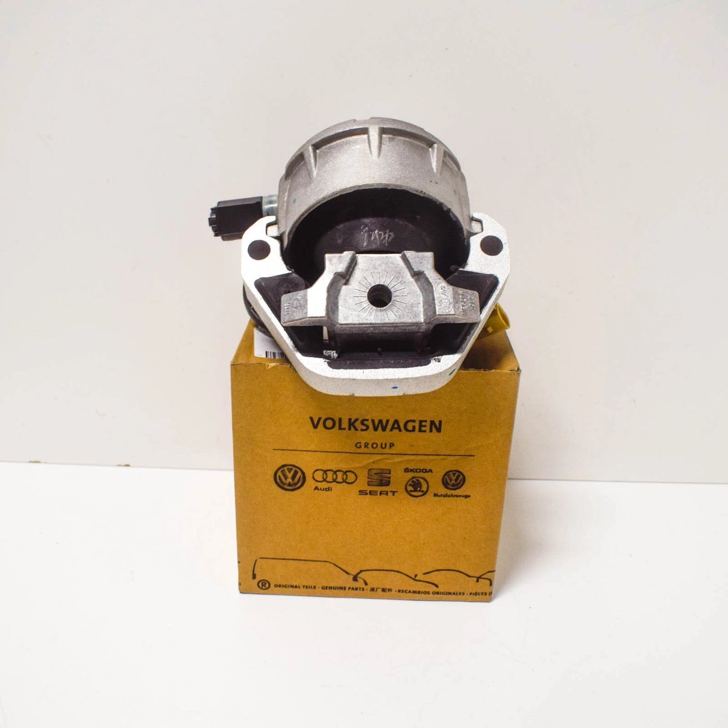 NEW AUDI A6 4G C7 HYDRAULIC ENGINE RIGHT MOUNT 4G0199381LF ORIGINAL