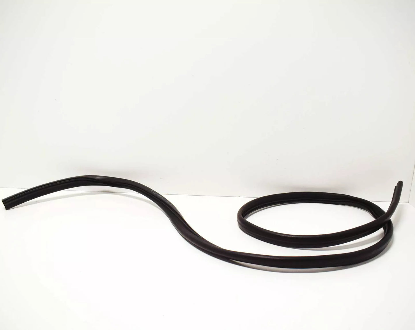 NEW MERCEDES-BENZ CL C216 FRONT HOOD SEAL A2216280598