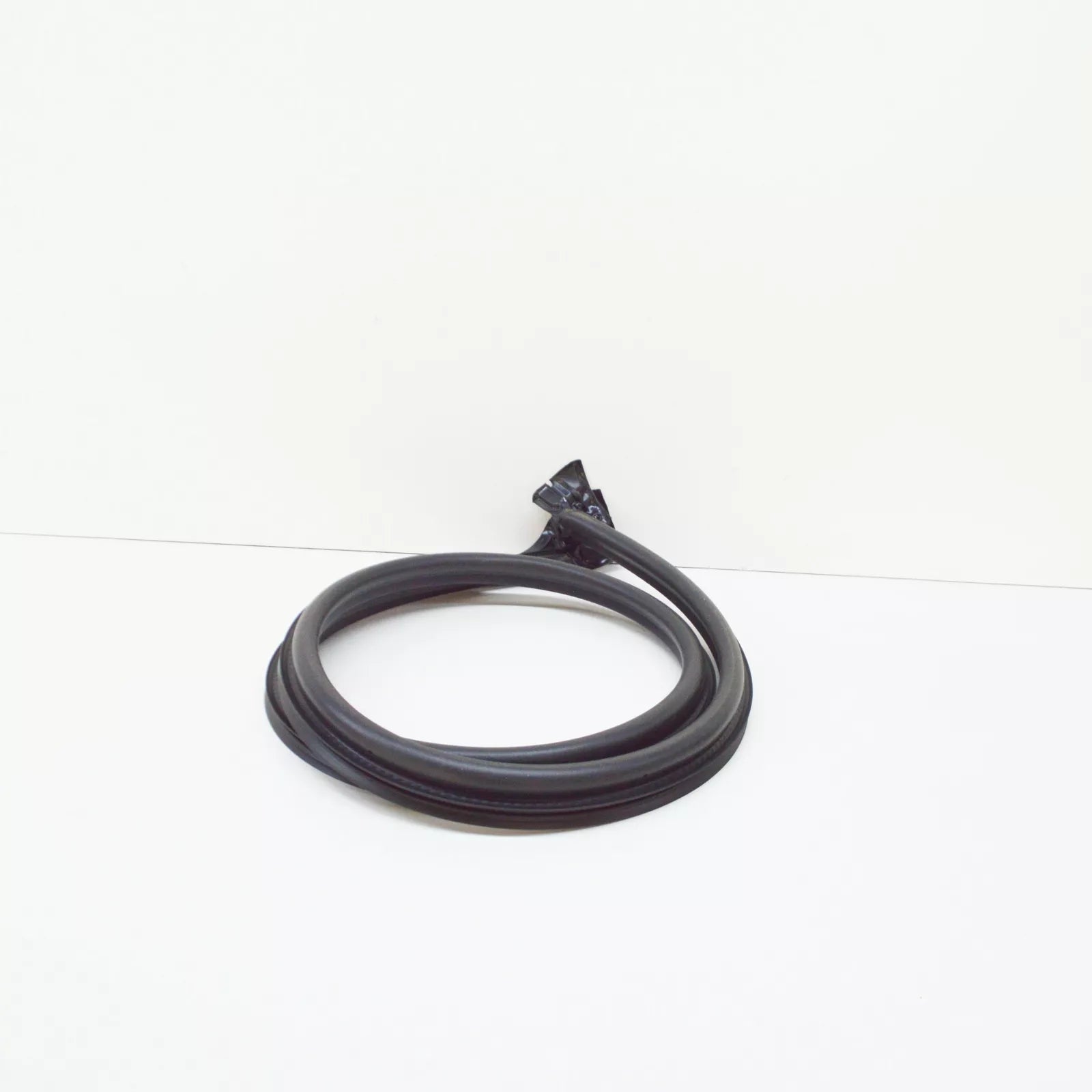 NEW VWOLKSWAGEN CRAFTER 2F REAR WING DOOR CENTER SEAL 2E1827459 ORIGINAL