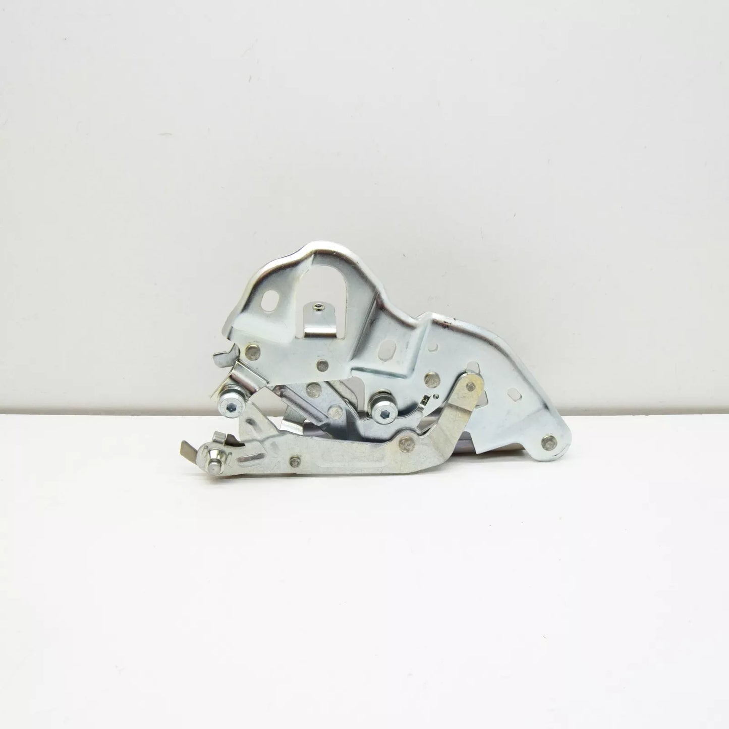 NEW VW TOUAREG CR FRONT LEFT BONNET HINGE 760823301F ORIGINAL