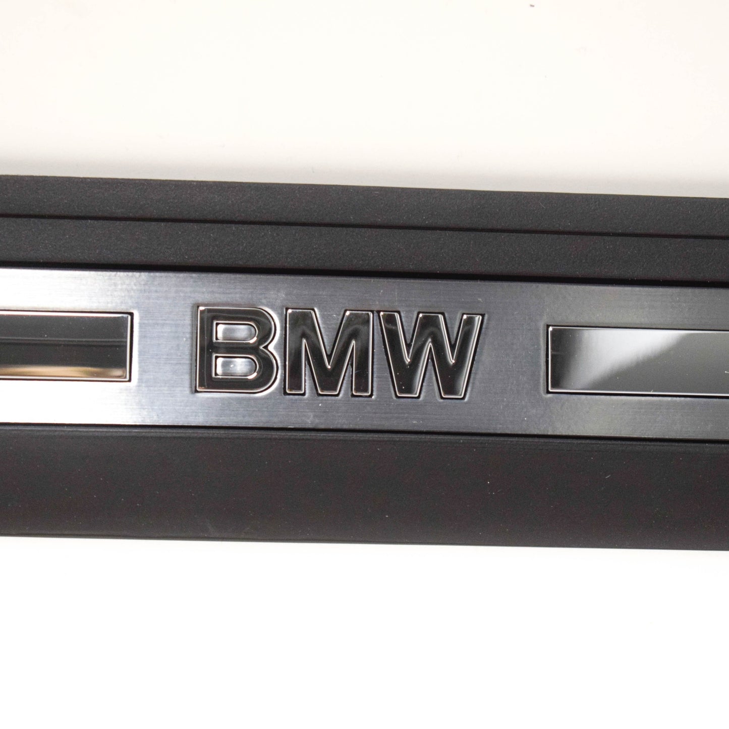 new bmw 5 e39 front right side door sill cover 51478159934 original