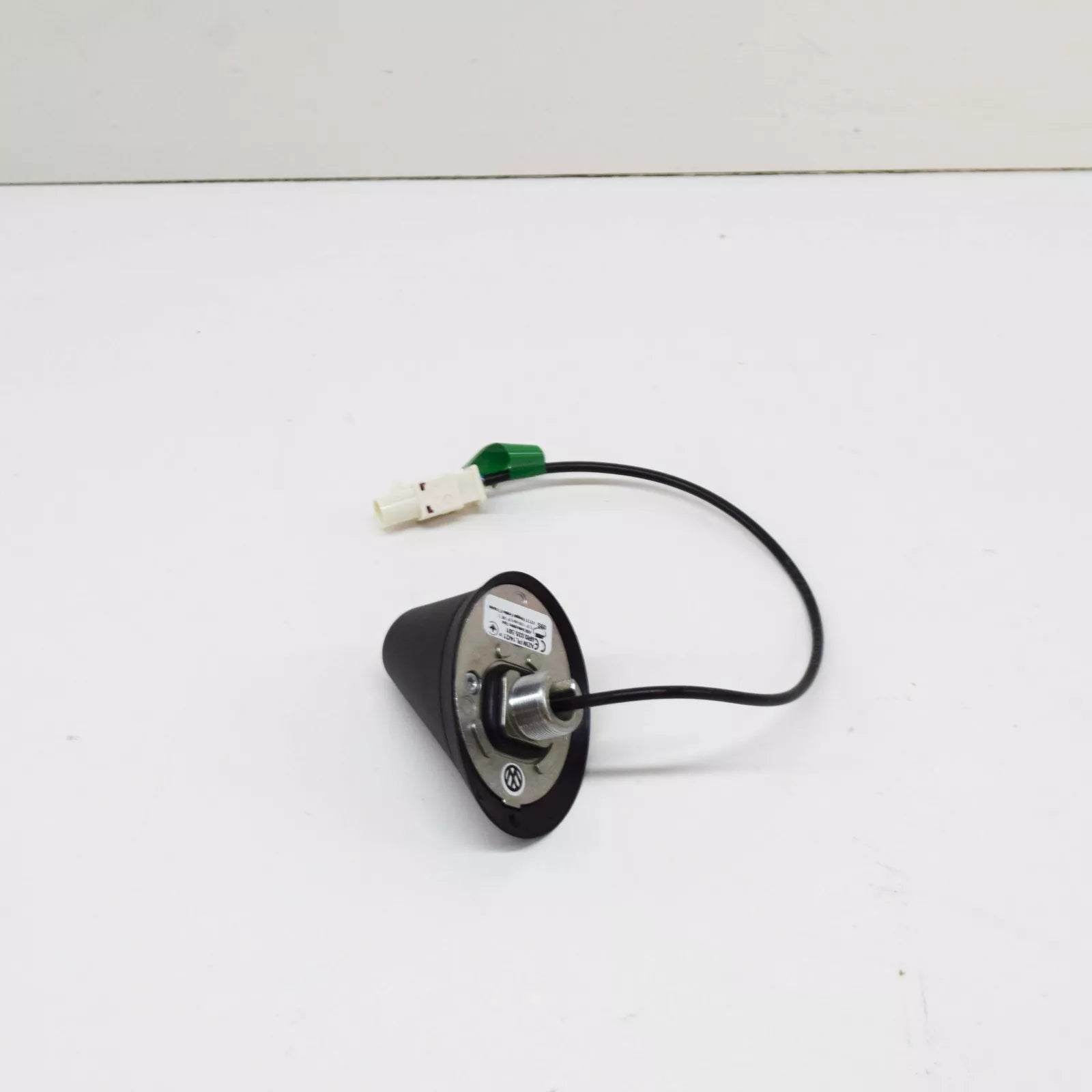 NEW VOLKSWAGEN POLO 6R ROOF AERIAL BASE 6R0035501