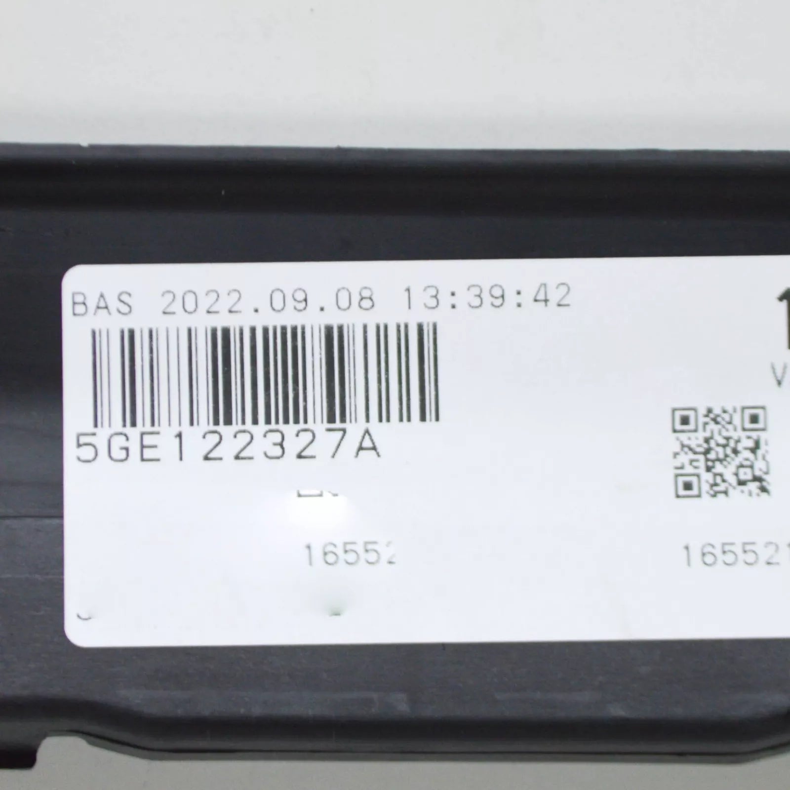 NEW VOLKSWAGEN E-GOLF MK7 5G FRESH AIR FLAP GRILLE SEAL 5GE122327A