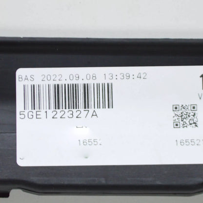 NEW VOLKSWAGEN E-GOLF MK7 5G FRESH AIR FLAP GRILLE SEAL 5GE122327A