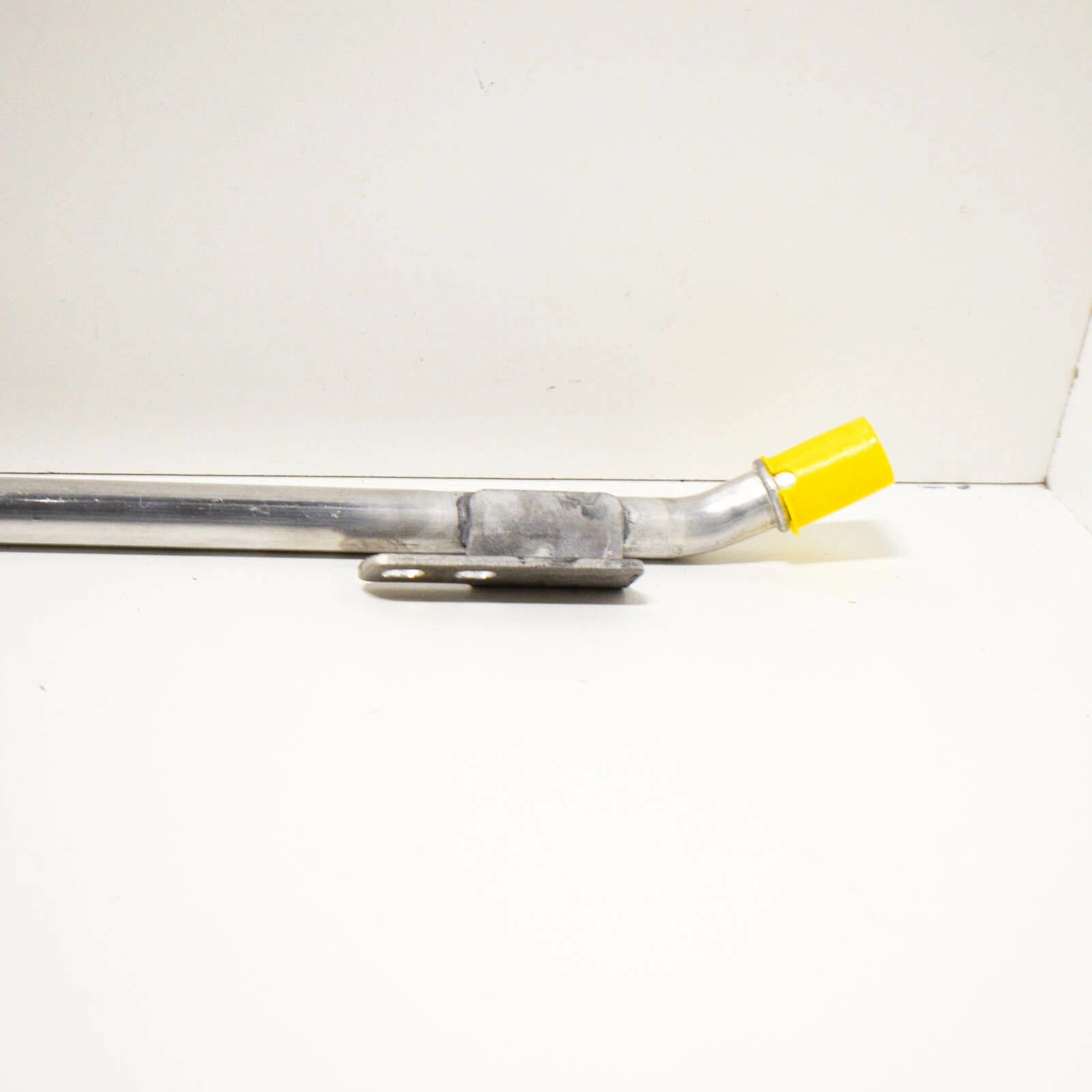 NEW AUDI S5 8W6 ENGINE COOLANT CROSSOVER PIPE 8W1121070