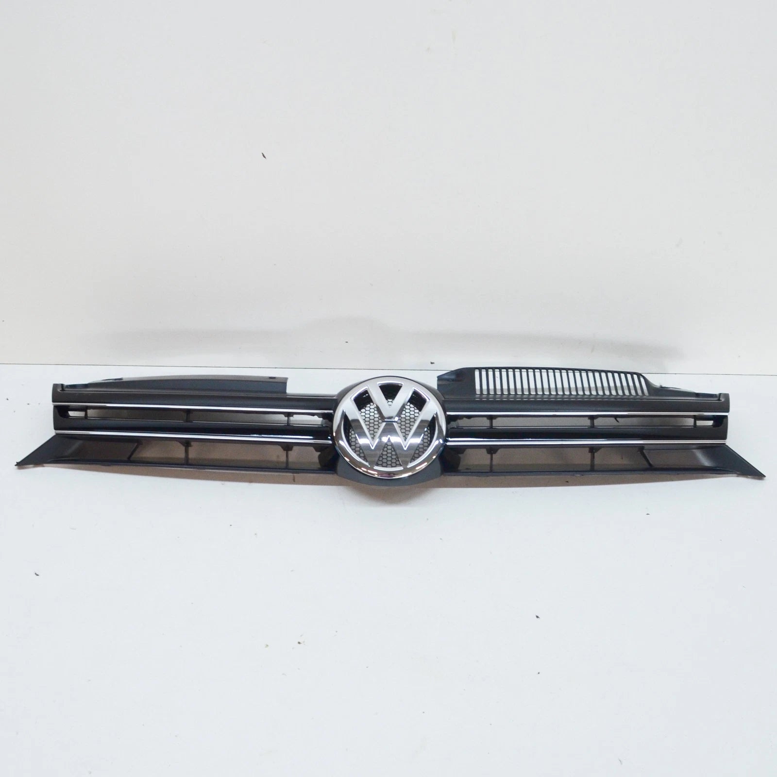 NEW VW GOLF VI AJ MK6 FRONT RADIATOR GRILLE 1K9853651EZLL ORIGINAL