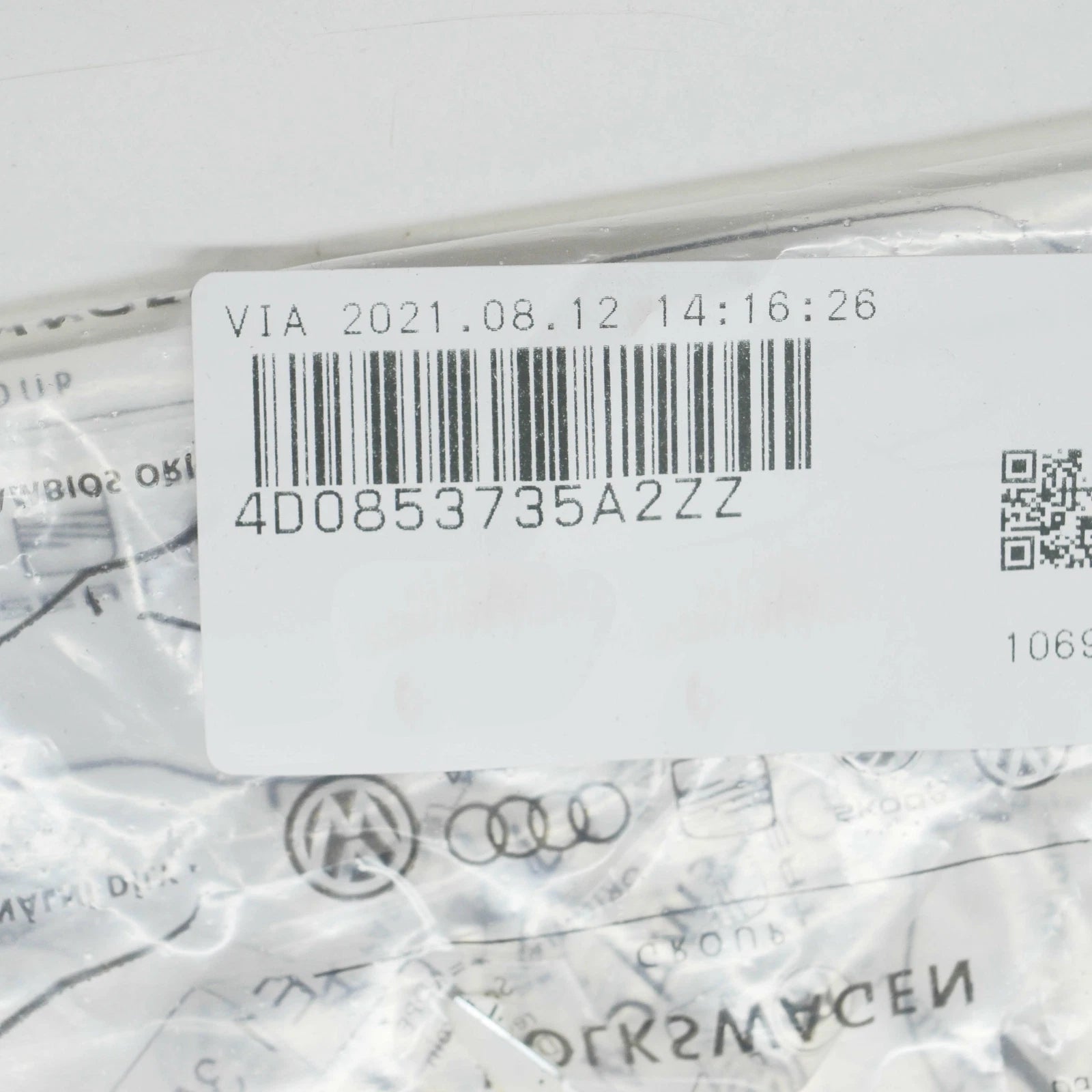 NEW AUDI A8 S8 D4 REAR BUMPER LETTERING EMBLEM BADGE 4D0853735A2ZZ ORIGINAL