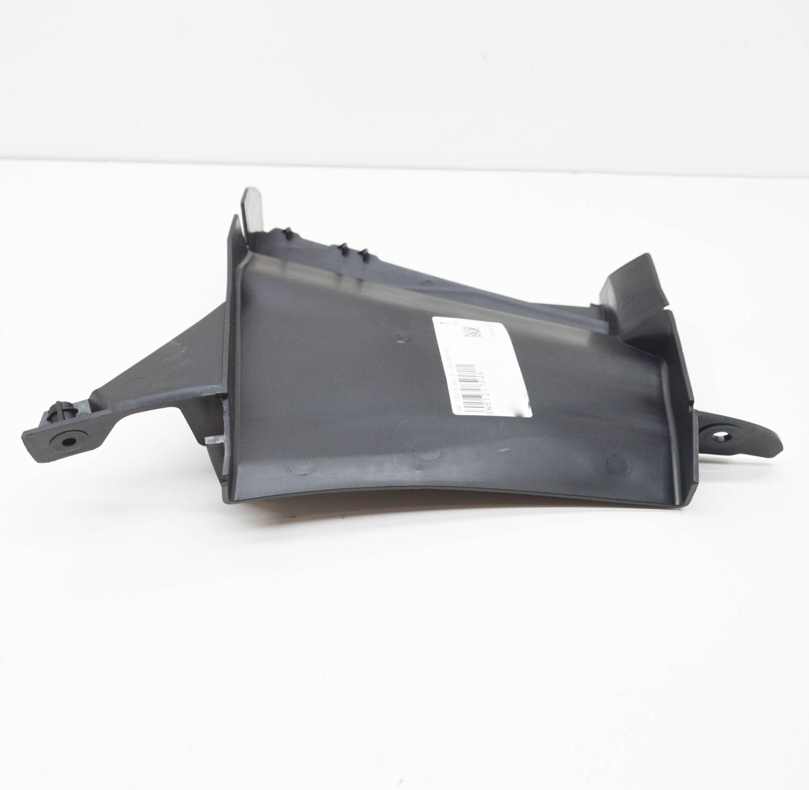 NEW AUDI A5 8W6 FRONT RIGHT AIR DUCT DEFLECTOR 8W6121764A ORIGINAL