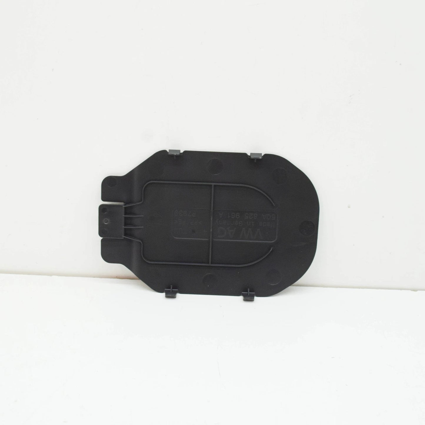 NEW AUDI Q3 F3 UNDERBODY BUNGS 5QA825961A ORIGINAL