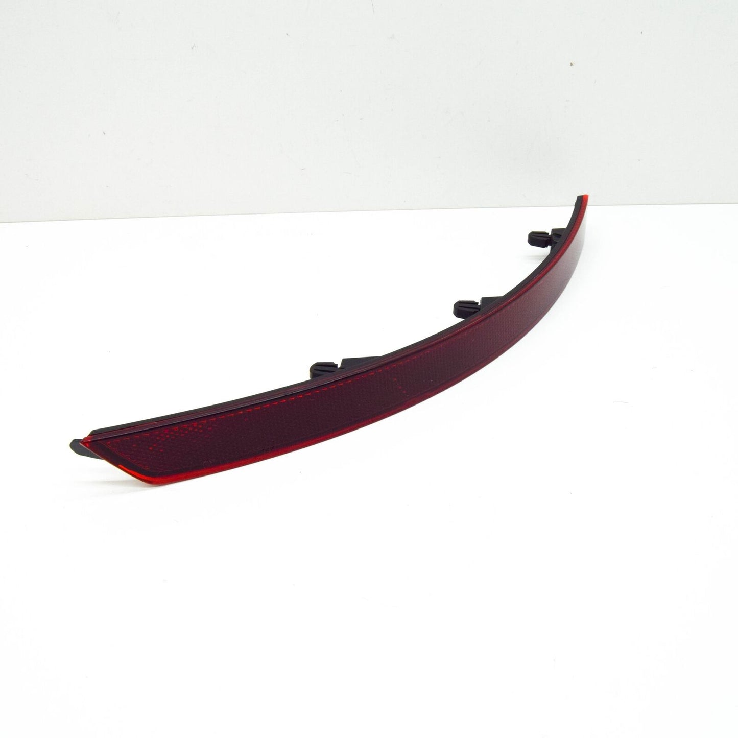 NEW SKODA SUPERB MK3 REAR LEFT BUMPER REFLECTOR 3V5945105 ORIGINAL
