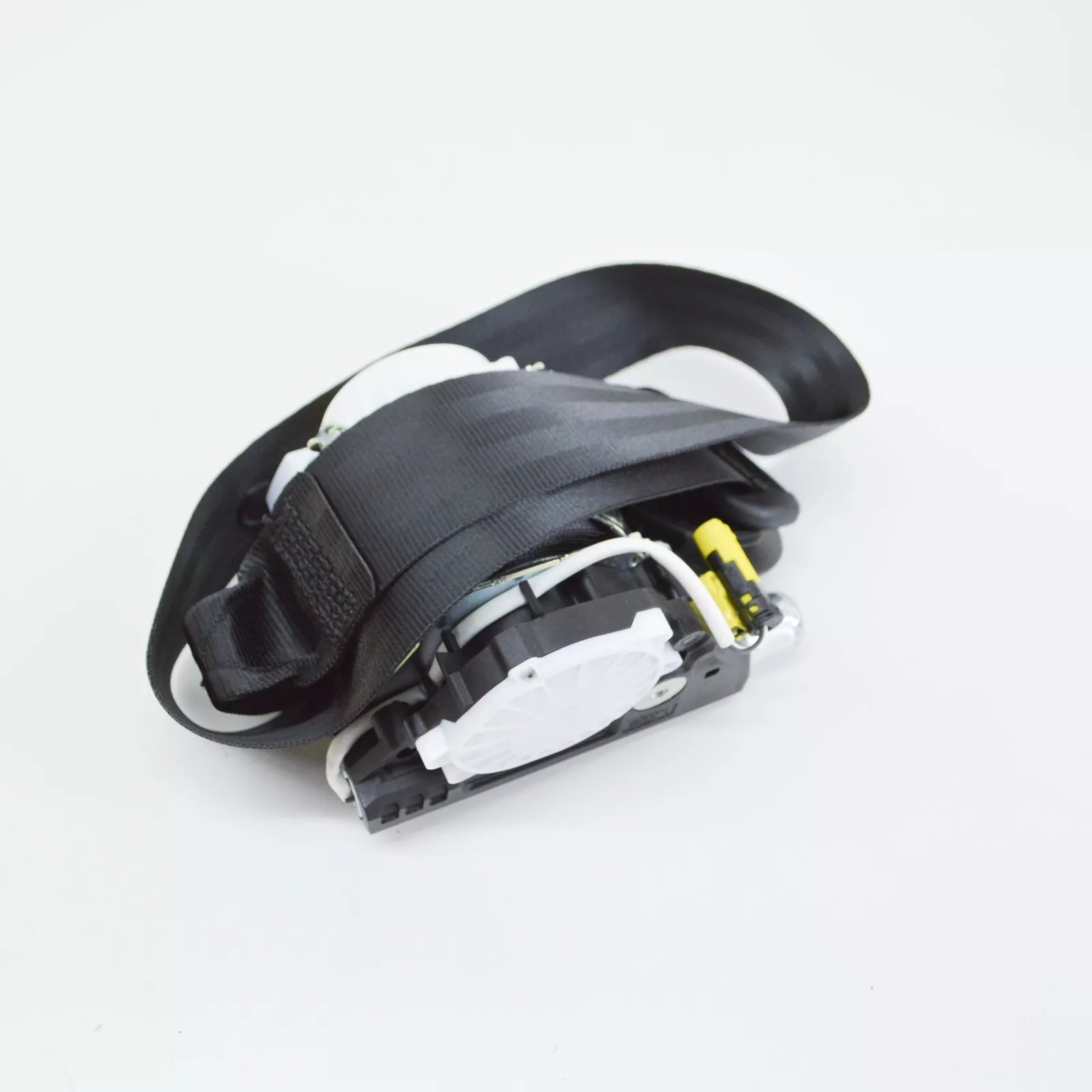 NEW VOLKSWAGEN POLO 6R FRONT RIGHT SEATBELT 6R3857706BRAA ORIGINAL