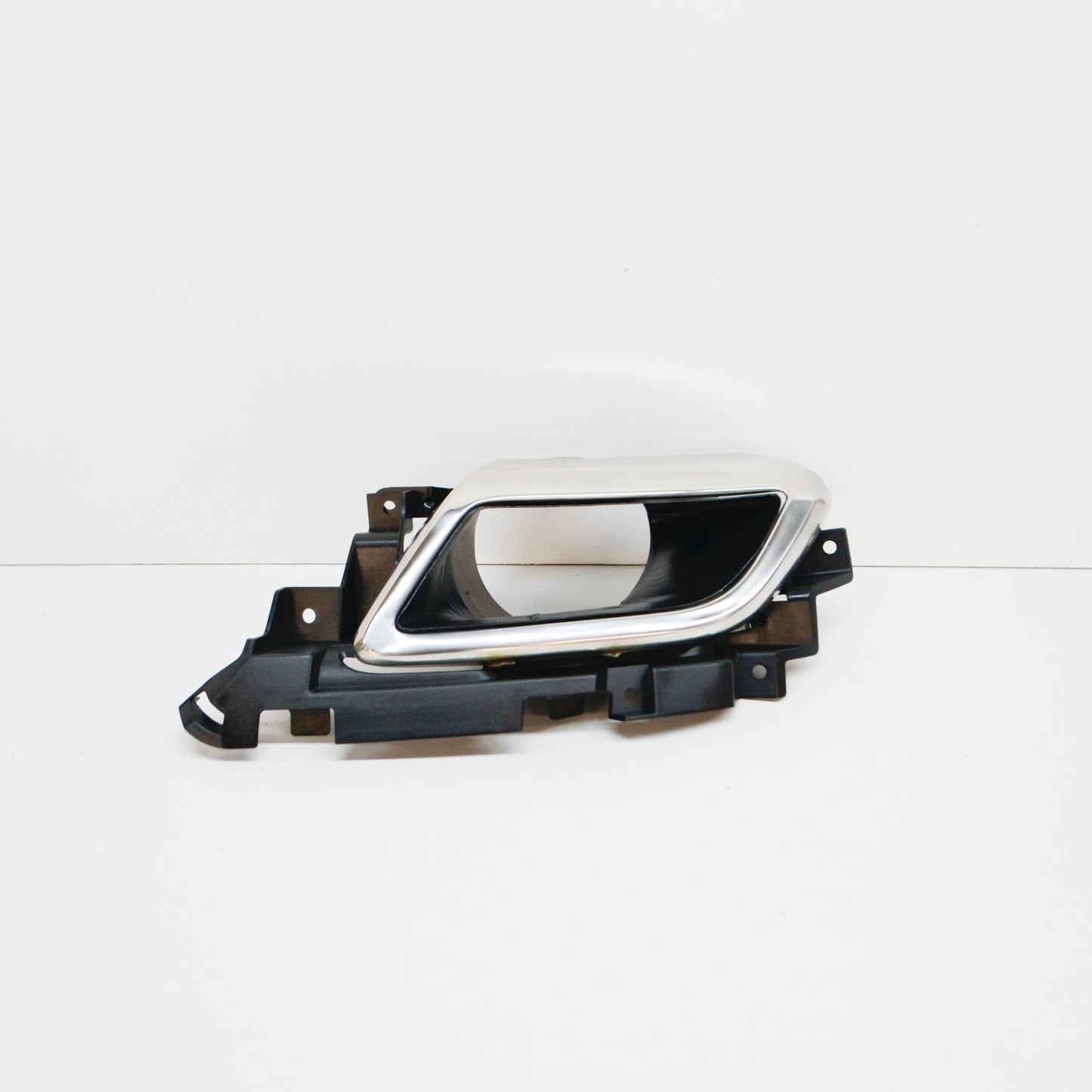 new ford edge mk2 rear bumper left insert trim gt4b-17g771-ab 2004856 original