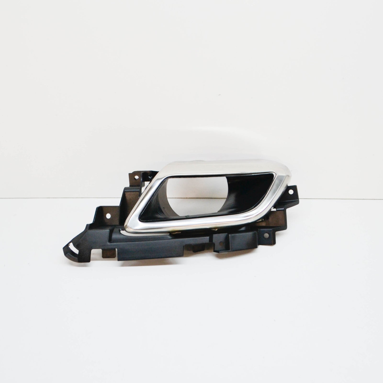 new ford edge mk2 rear bumper left insert trim gt4b-17g771-ab 2004856 original