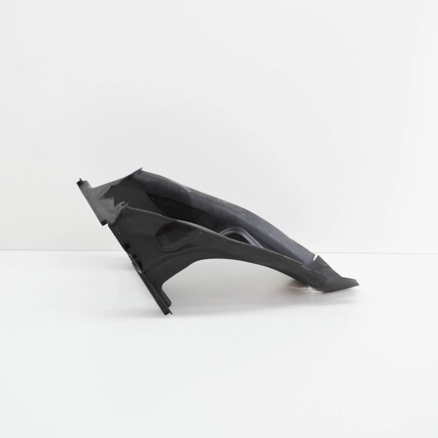 NEW AUDI A6 C6 RIGHT CHARGE AIR COOLER AIR GUIDE 4F0145334P ORIGINAL