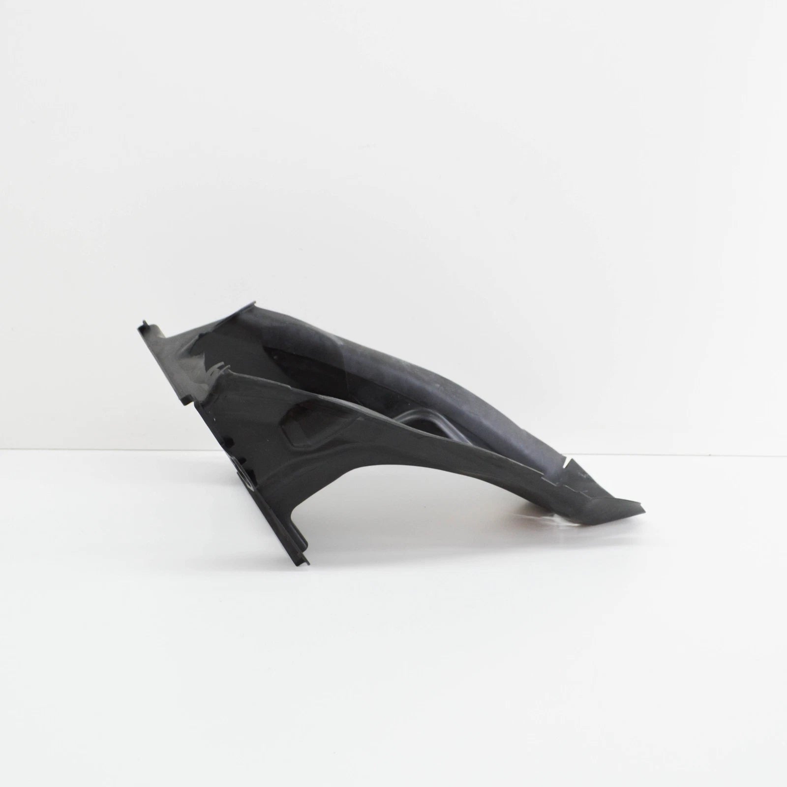 NEW AUDI A6 C6 RIGHT CHARGE AIR COOLER AIR GUIDE 4F0145334P ORIGINAL