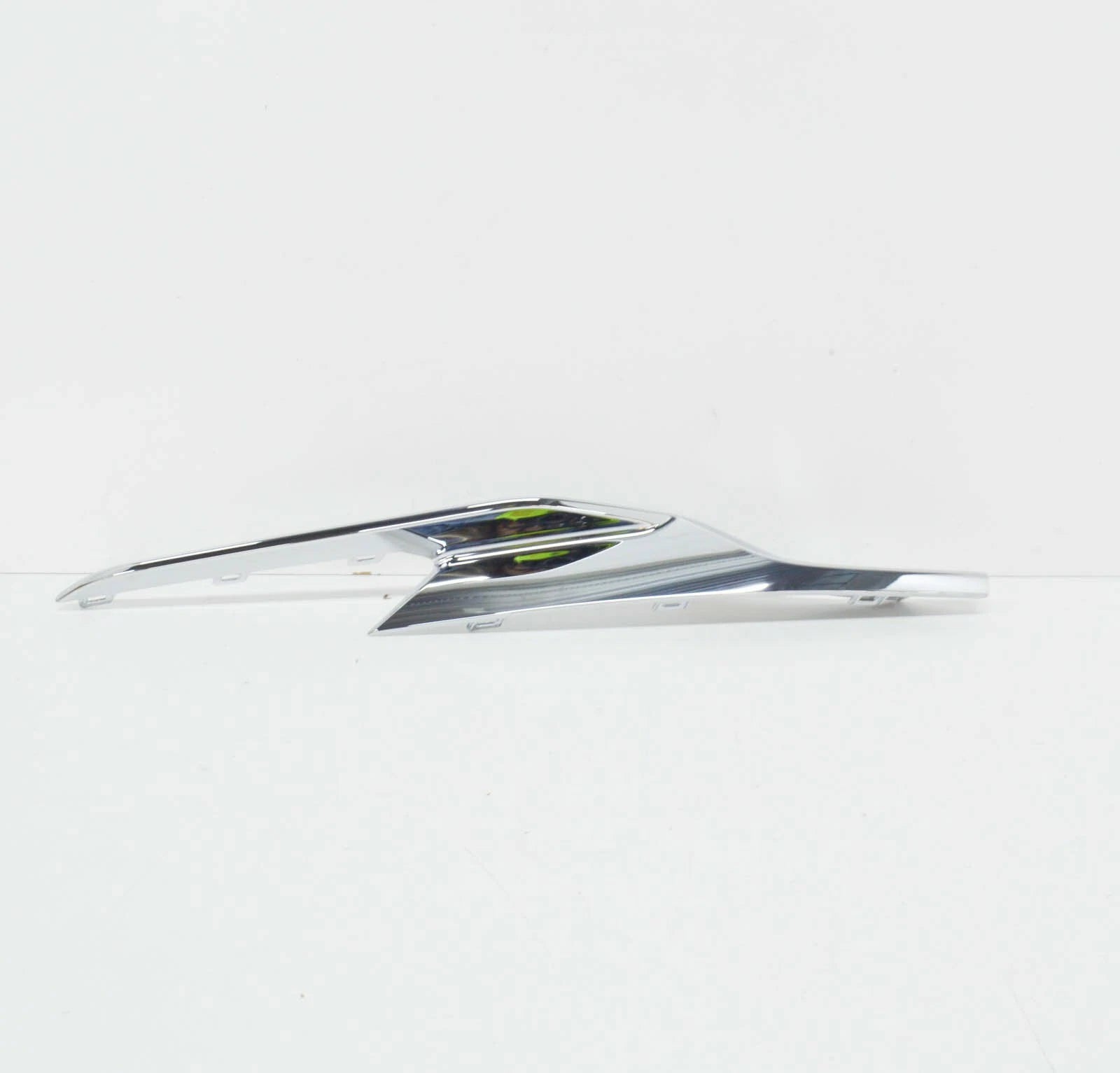 NEW BMW 2 GRAN TOURER F46 FRONT LEFT BUMPER MOLDING TRIM 51117473197 ORIGINAL