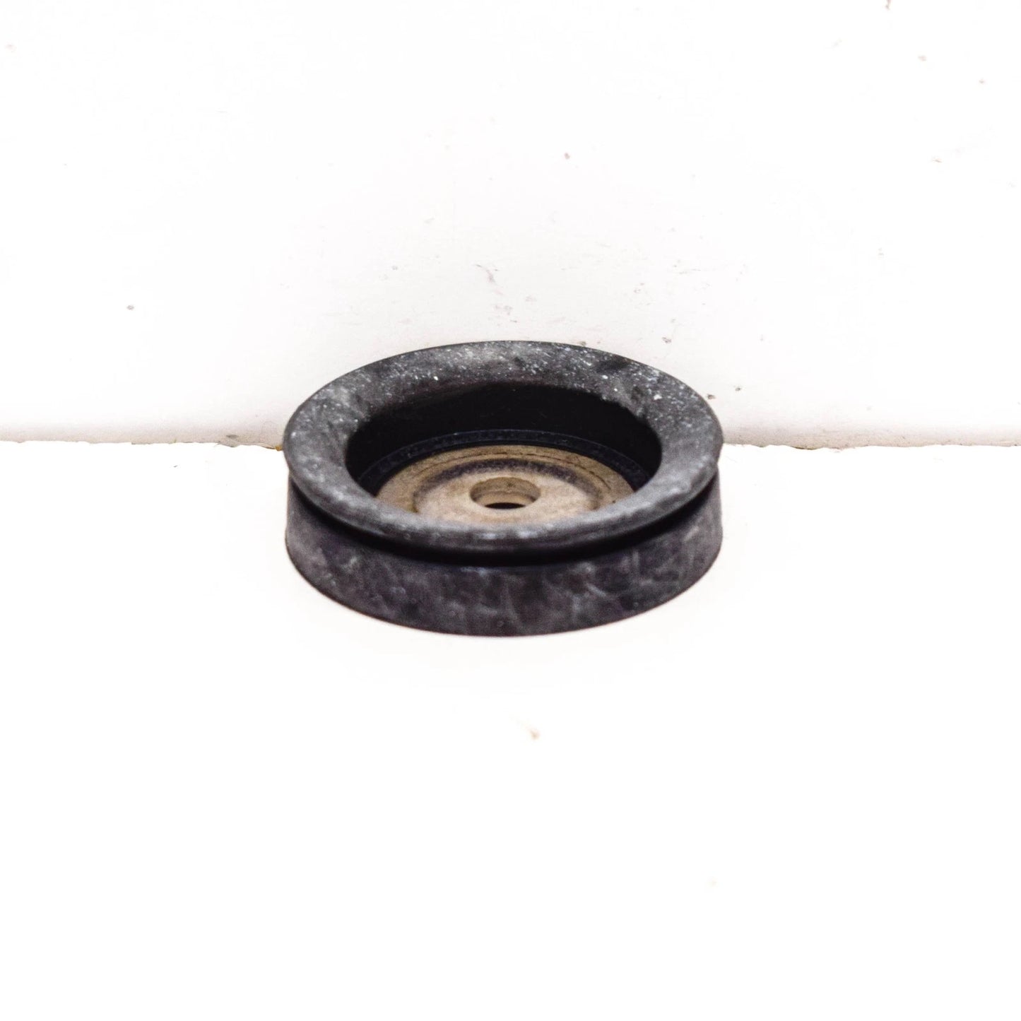 NEW AUDI A7 RS7 4G8 RADIATOR SUPPORT WASHER RUBBER ISOLATOR 4H0121268A ORIGINAL