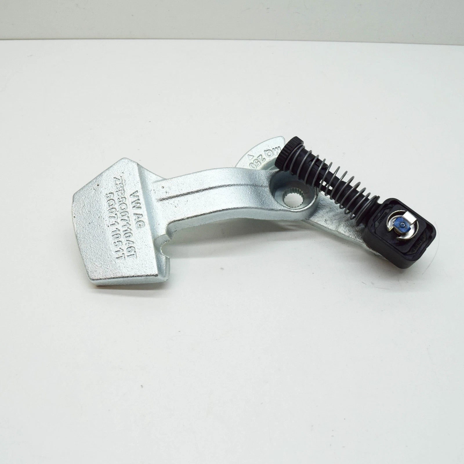 NEW VOLKSWAGEN T-ROC A11 GEARSHIFT LEVER 5Q0711046T ORIGINAL