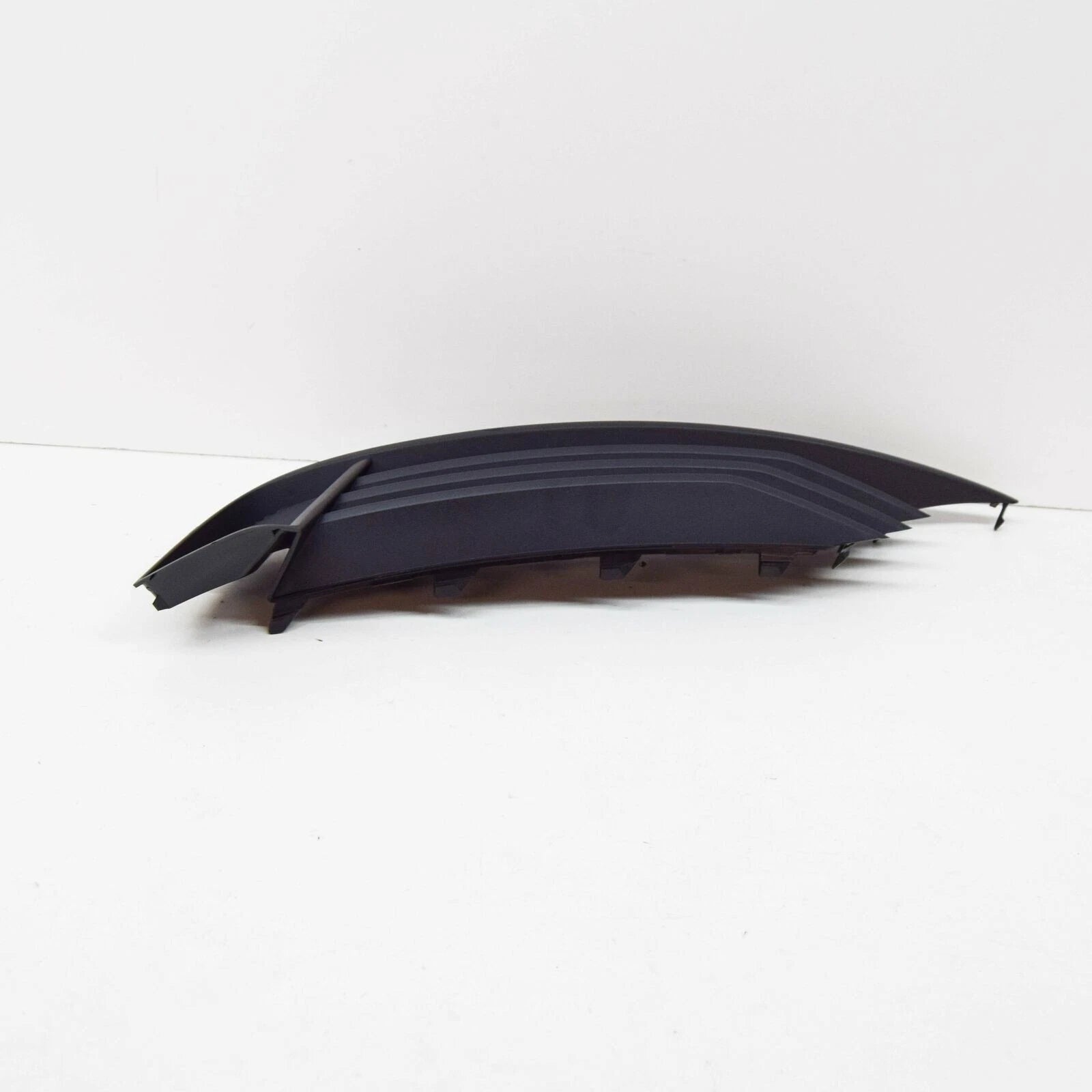 NEW AUDI A3 8V FRONT BUMPER LOWER RIGHT SIDE GRILLE 8V58076829B9 GENUINE / OEM