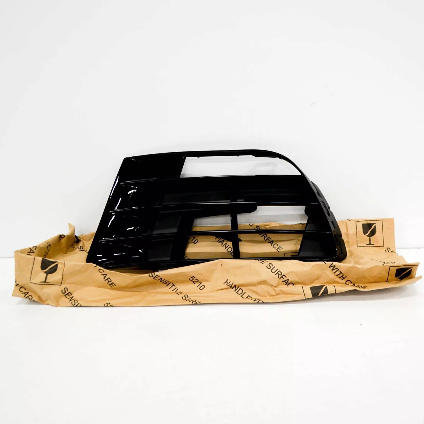 NEW VW SCIROCCO R FRONT BUMPER LEFT LOWER GRILLE 1K8854661041 ORIGINAL