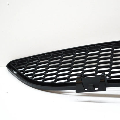 NEW BMW M6 E63 E64 FRONT BUMPER LOWER CENTRAL GRILL 51117898287 7898287 ORIGINAL