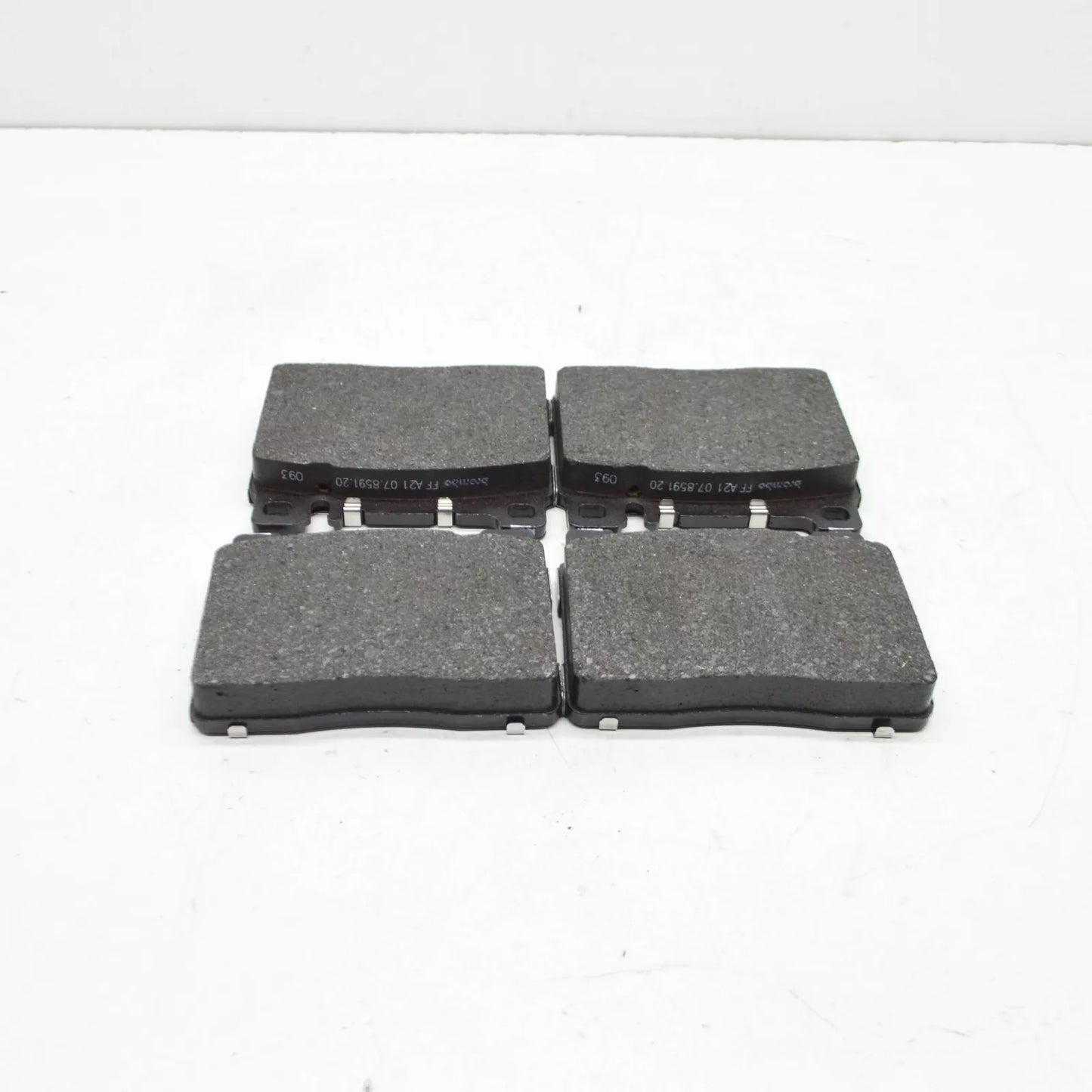 NEW MERCEDES-BENZ S W222 MAYBACH REAR BRAKE PADS SET A0074205120 ORIGINAL