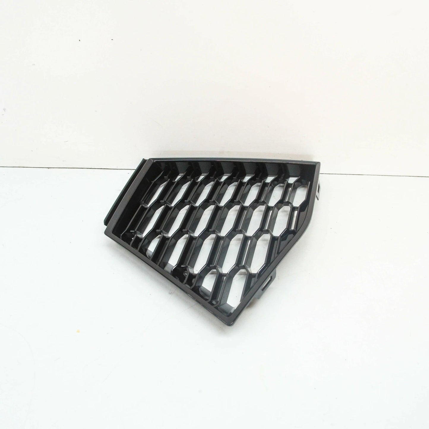 NEW BMW 2 GRAN COUPE F44 M FRONT LEFT BUMPER GRILLE 51118075517 ORIGINAL