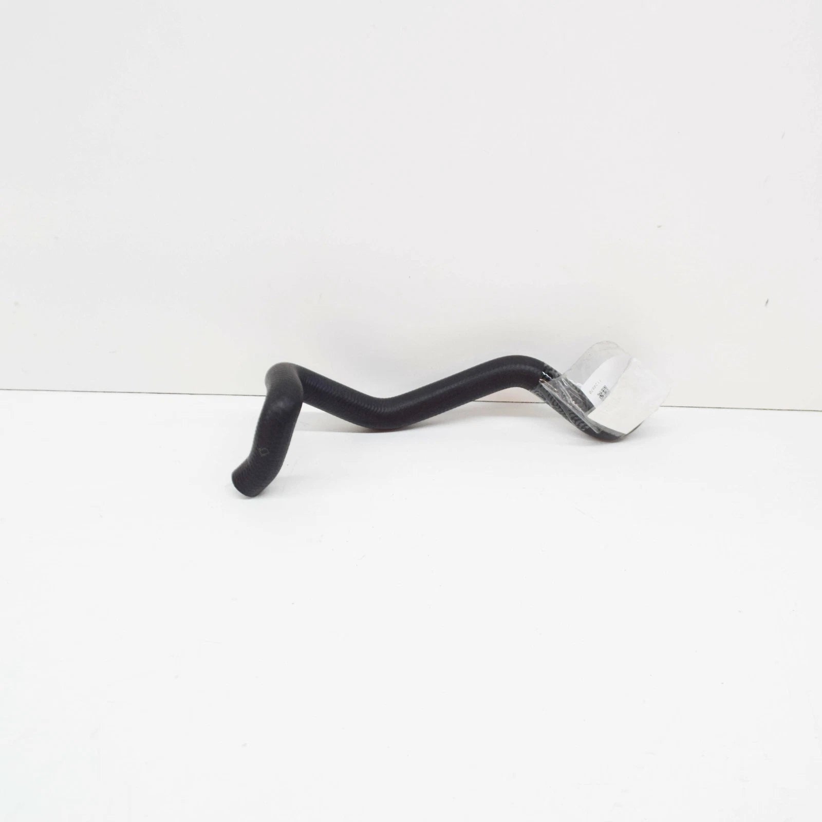 NEW MERCEDES-BENZ E W210 COOLANT PIPE A2108322794 ORIGINAL
