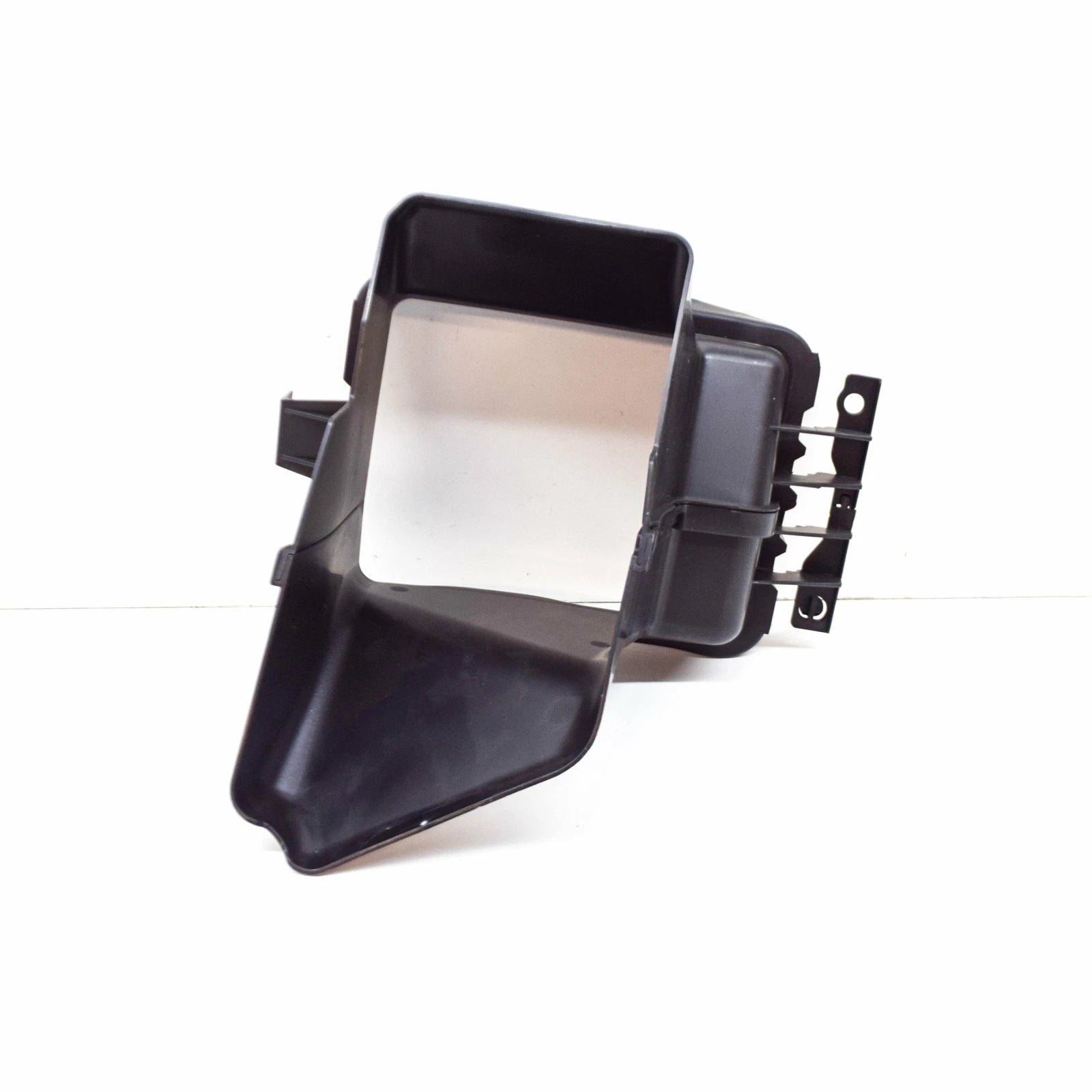 NEW BMW 3 F30 RIGHT EXTERIOR RADIATOR AIR DUCT M RACE 51748055062 ORIGINAL