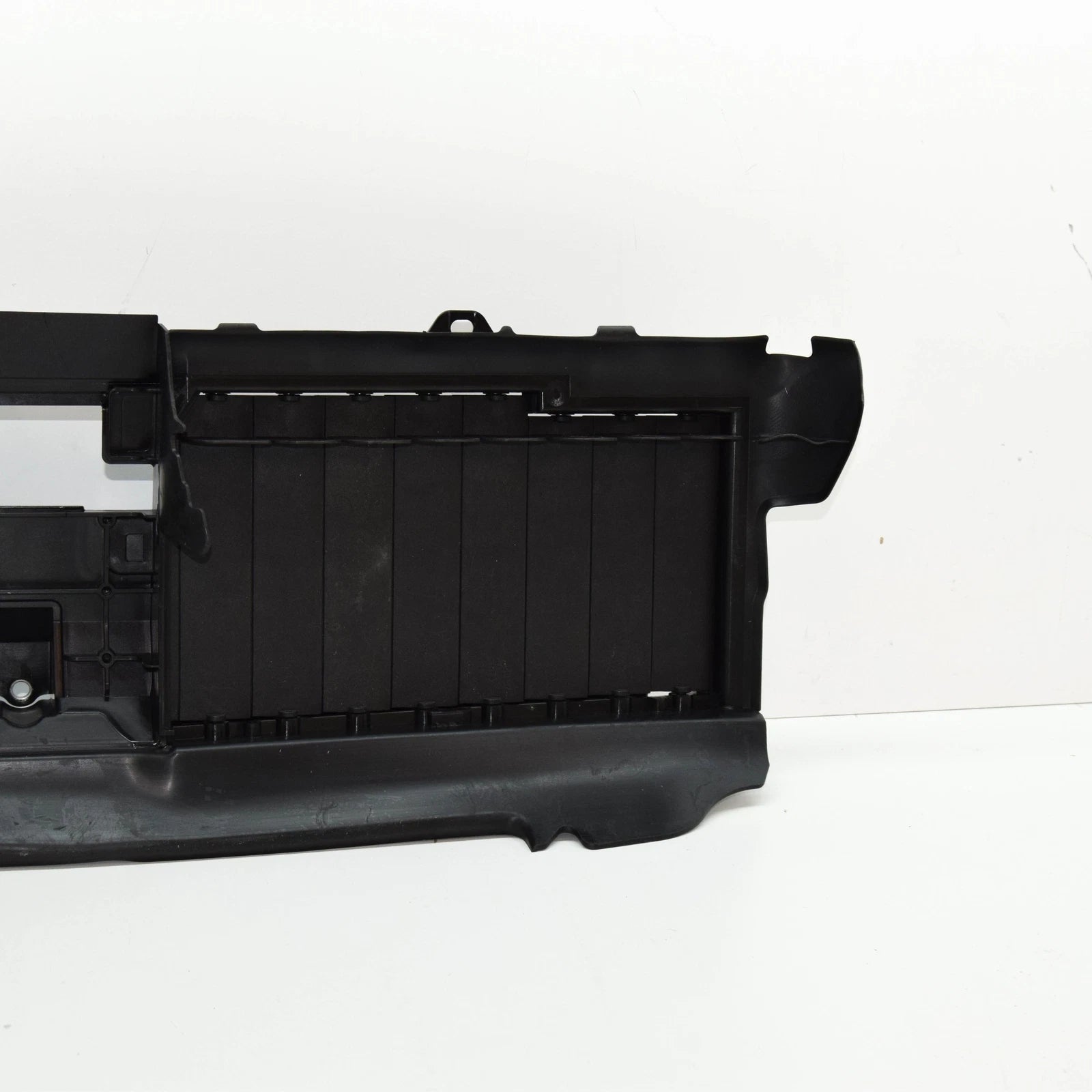 NEW MB S W222 RADIATOR RIGHT AIR REGULATION SYSTEM A2225007200 ORIGINAL