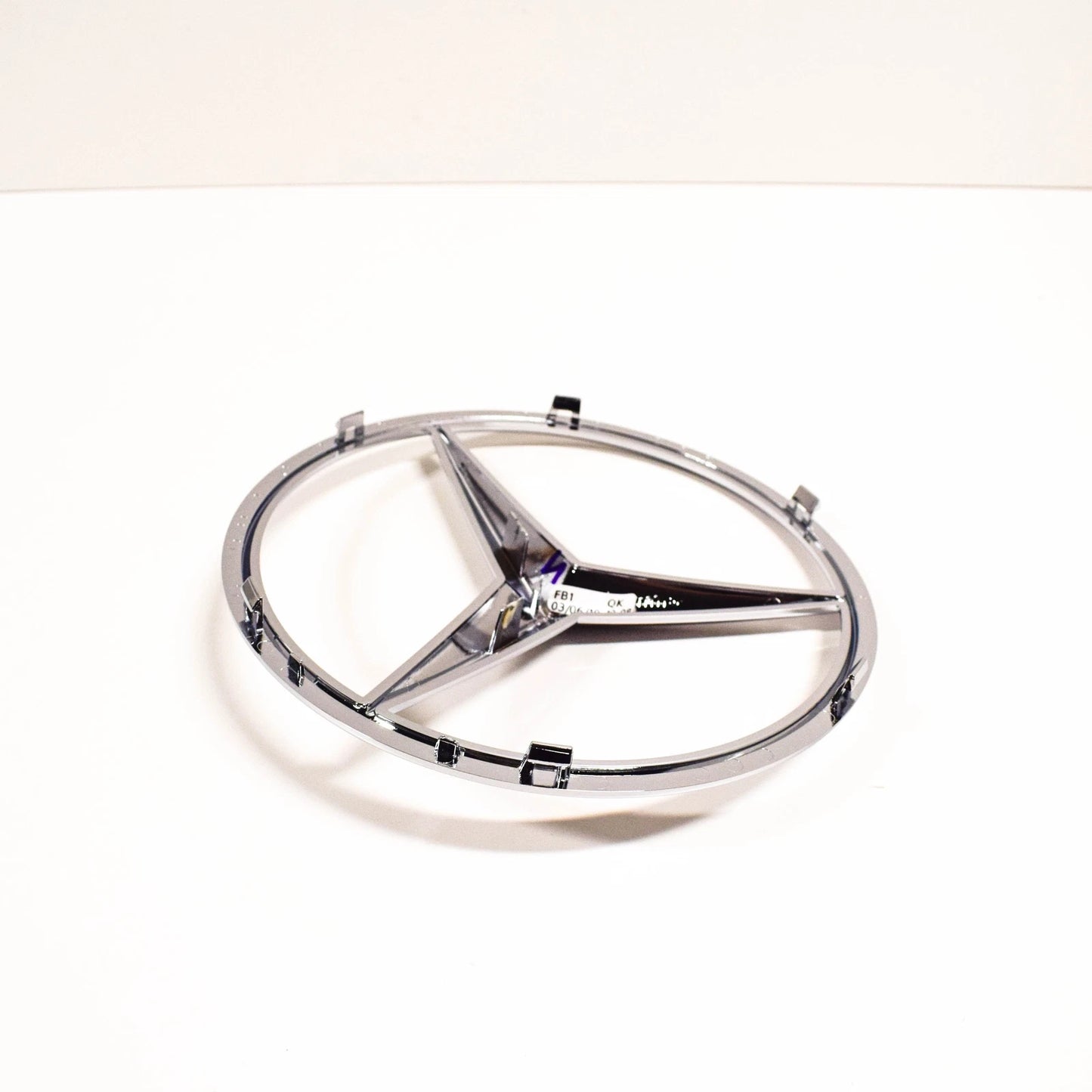 NEW MB G W463 AMG FRONT BUMPER RADIATOR GRILLE EMBLEM A0008179500 ORIGINAL