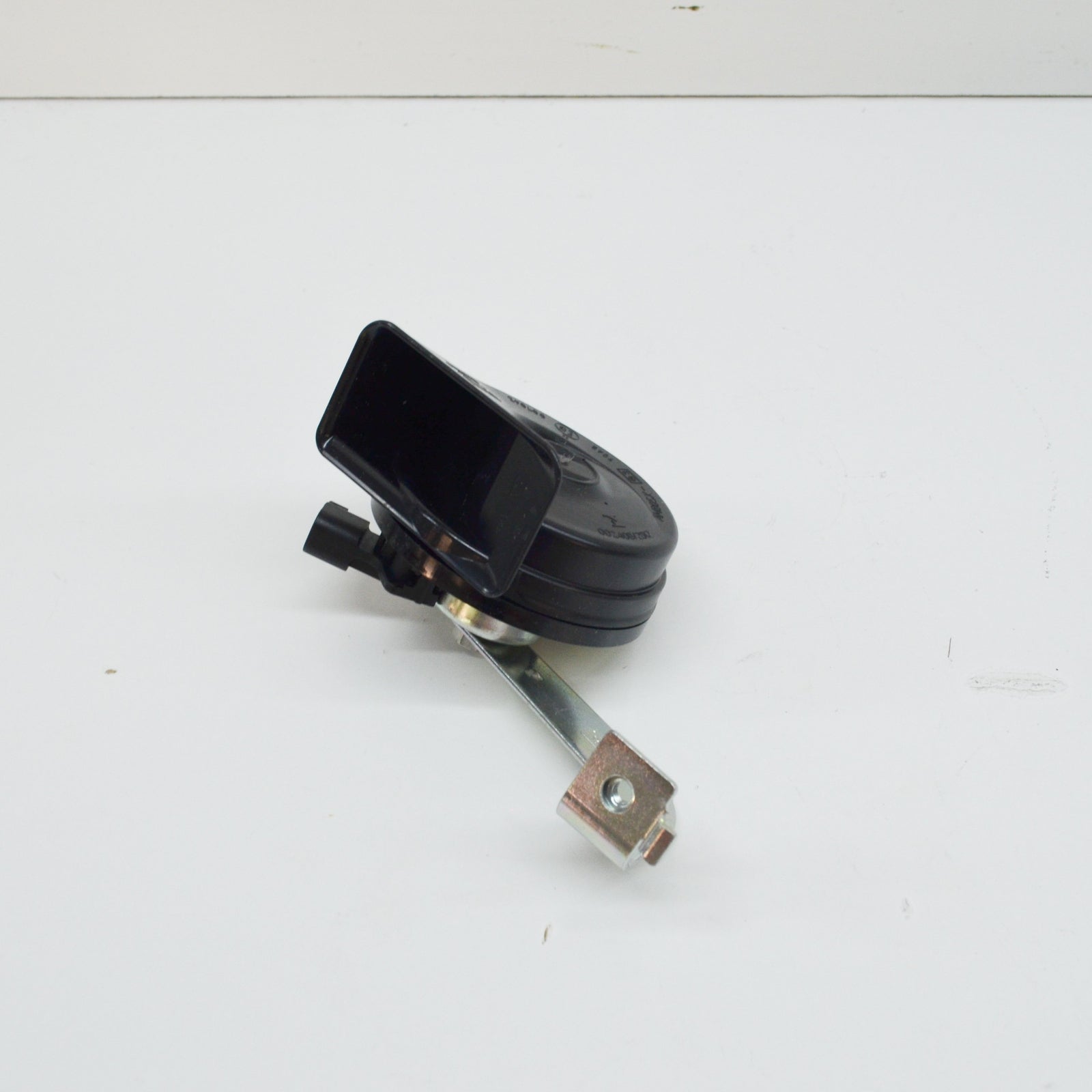 new ford kuga c520 mk2 right horn signal gj5t-13801-cb 2311007 original