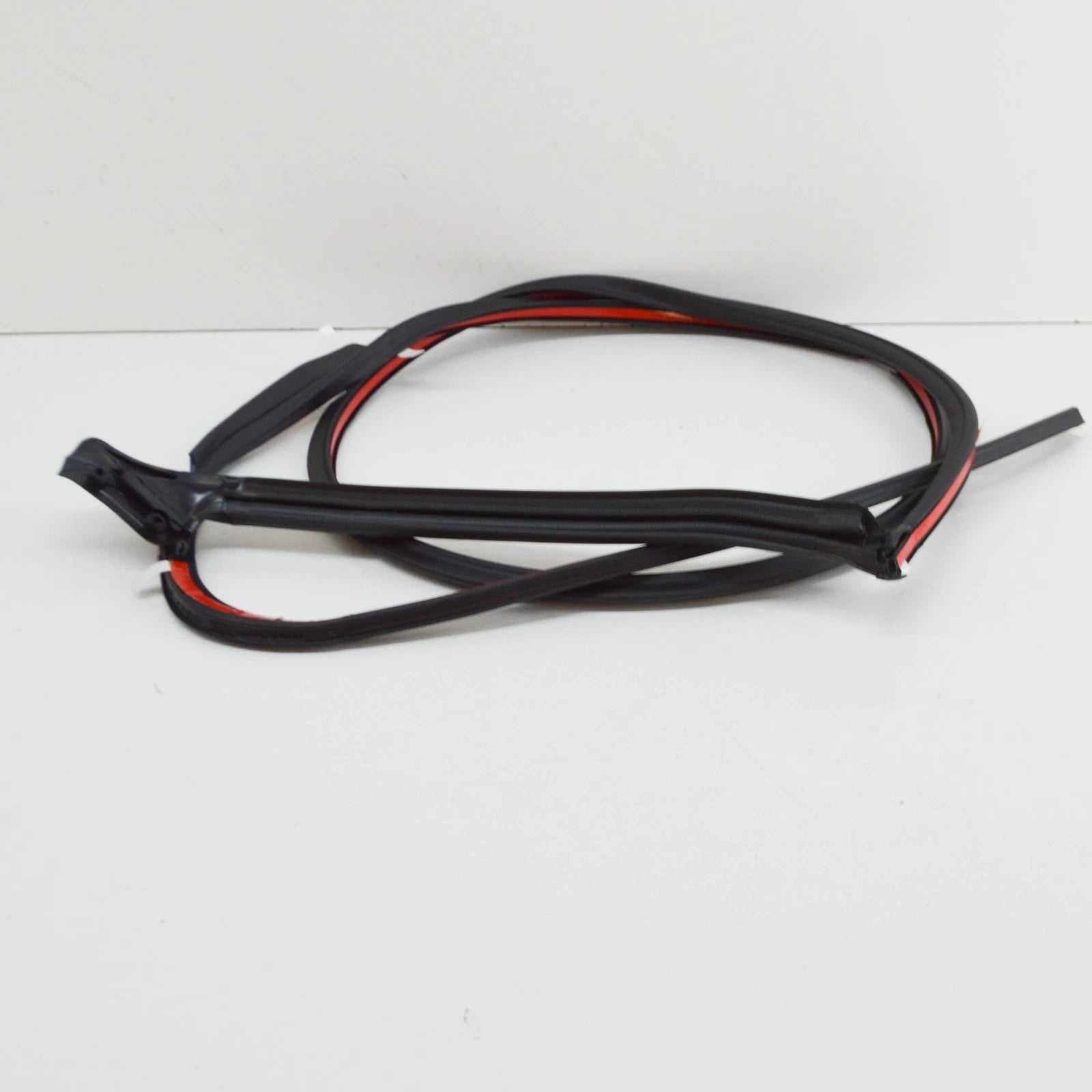 NEW BMW I8 I12 RIGHT ROOF FRAME SEALING 51217312984 7312984 ORIGINAL