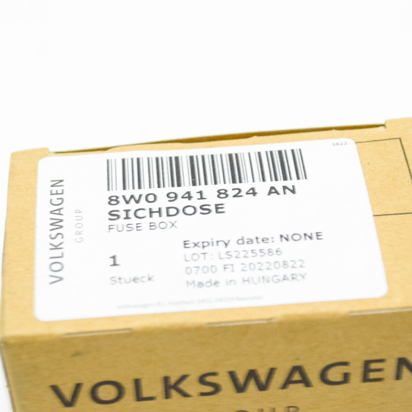 NEW AUDI A4 B9 FUSE BOX 8W0941824AN ORIGINAL