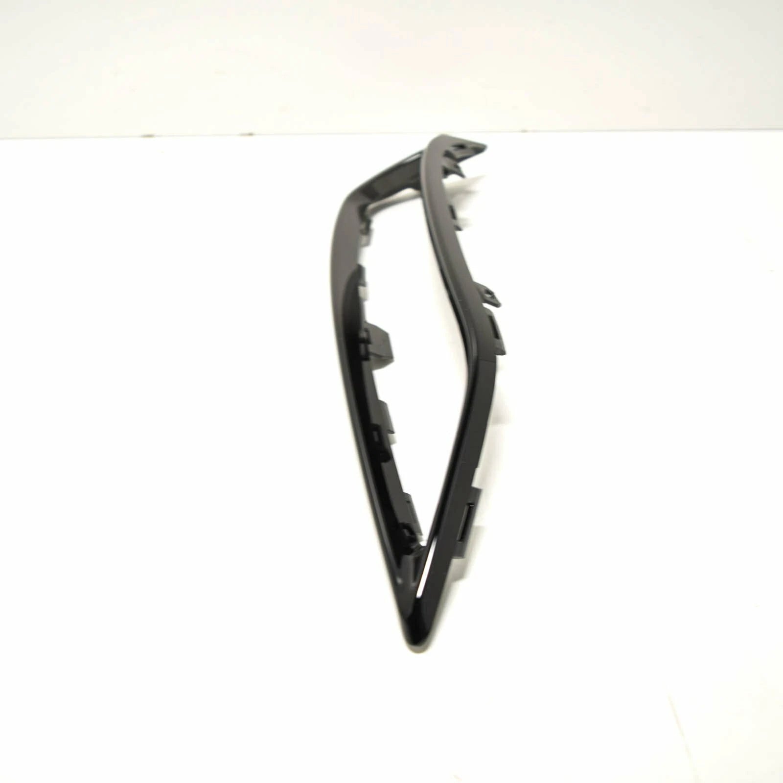 NEW AUDI A8 4N D5 REAR BUMPER RIGHT LOWER TRIM 4N0807834CT94