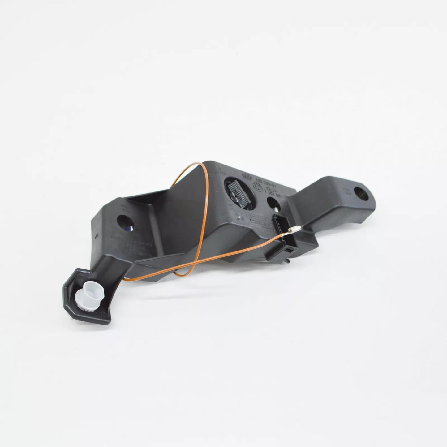 NEW BMW 5 E60 REAR LEFT LIGHT BULB HOLDER 63217361881 7361881 2007 ORIGINAL