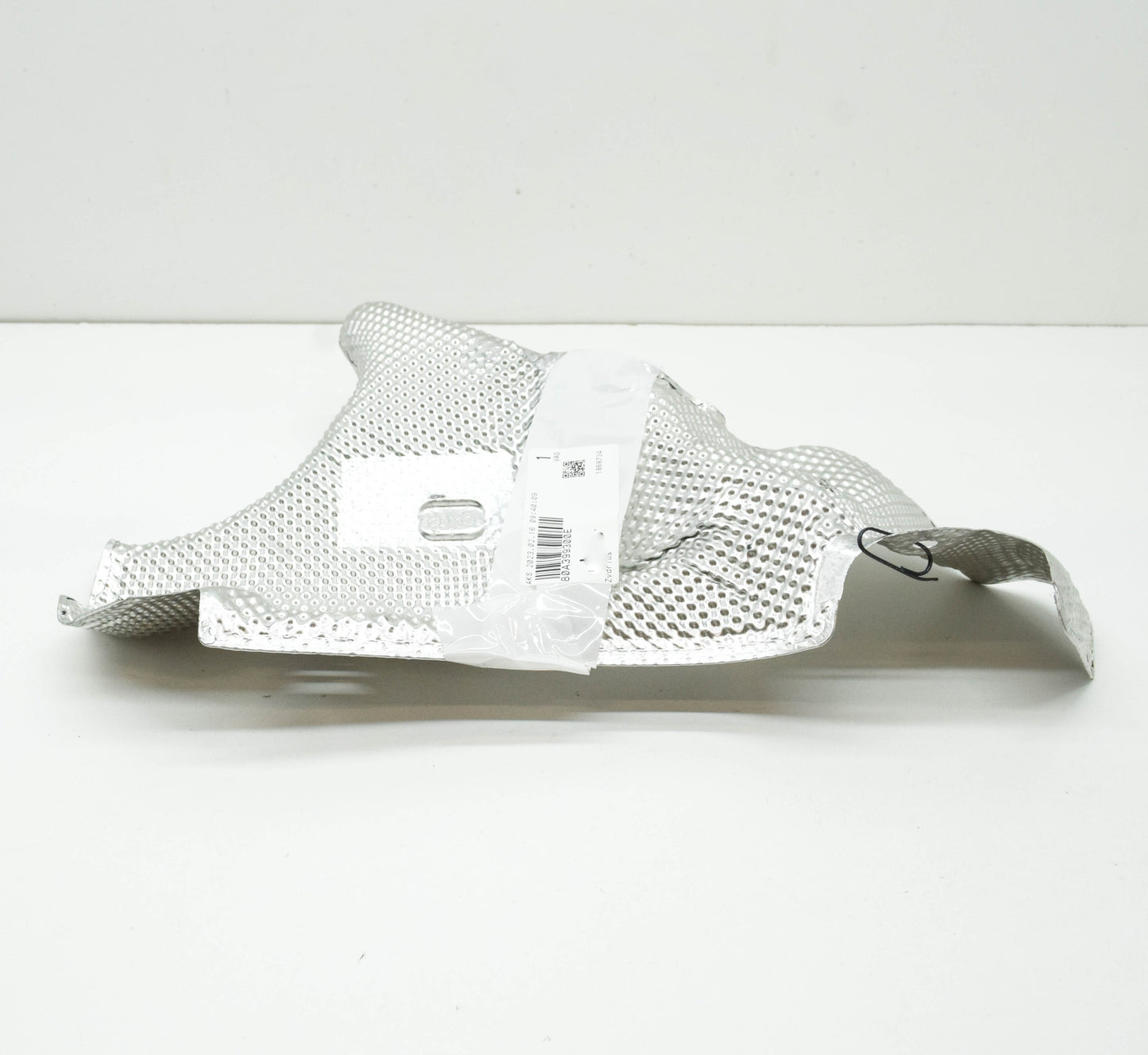 NEW AUDI Q5 80A RIGHT GUARD PLATE SHIELD 80A399300E ORIGINAL