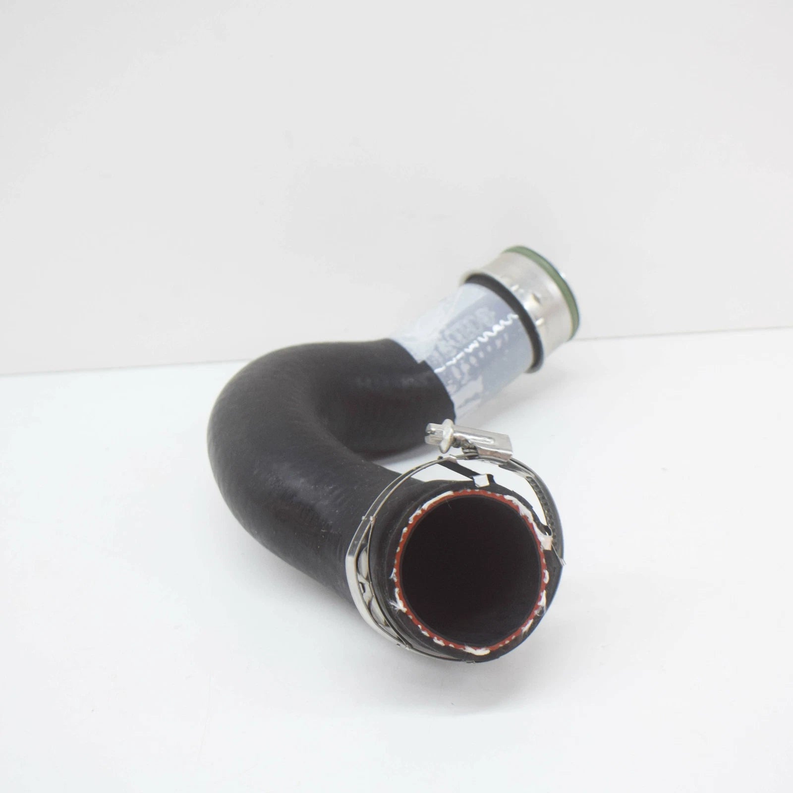 NEW AUDI Q7 4L RIGHT UPPER CHARGE AIR COOLER PRESSURE HOSE 7P0145738D ORIGINAL